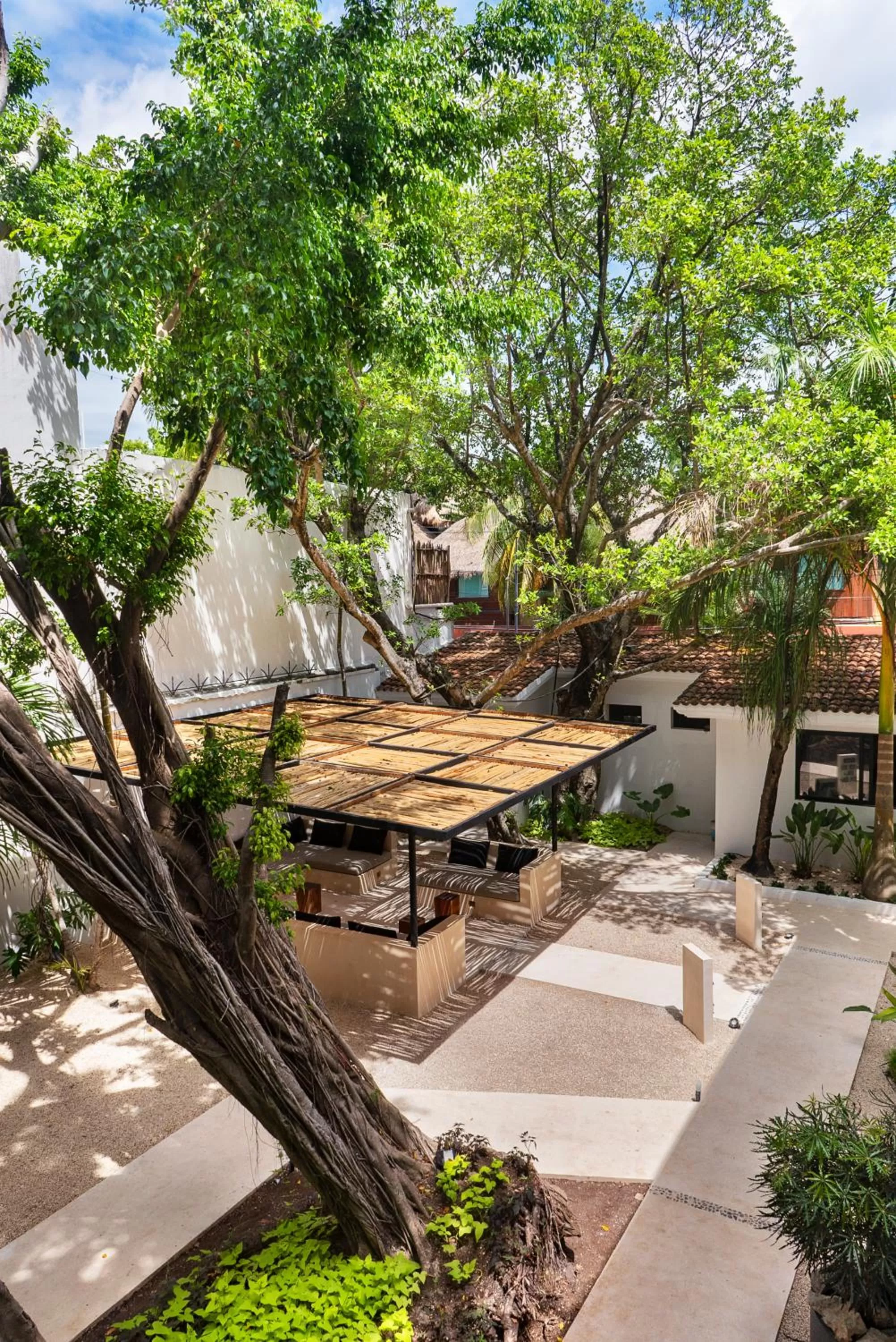 Patio in Hotel Aalada Playa del Carmen