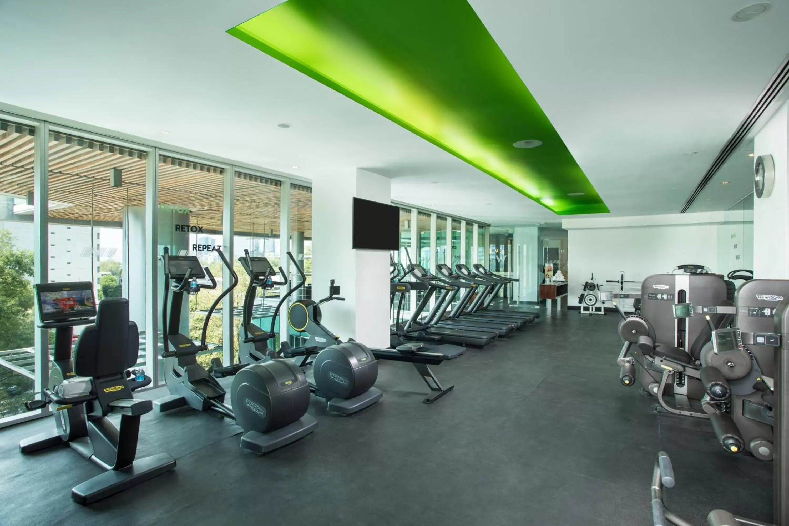 Fitness centre/facilities, Fitness Center/Facilities in W Mexico City