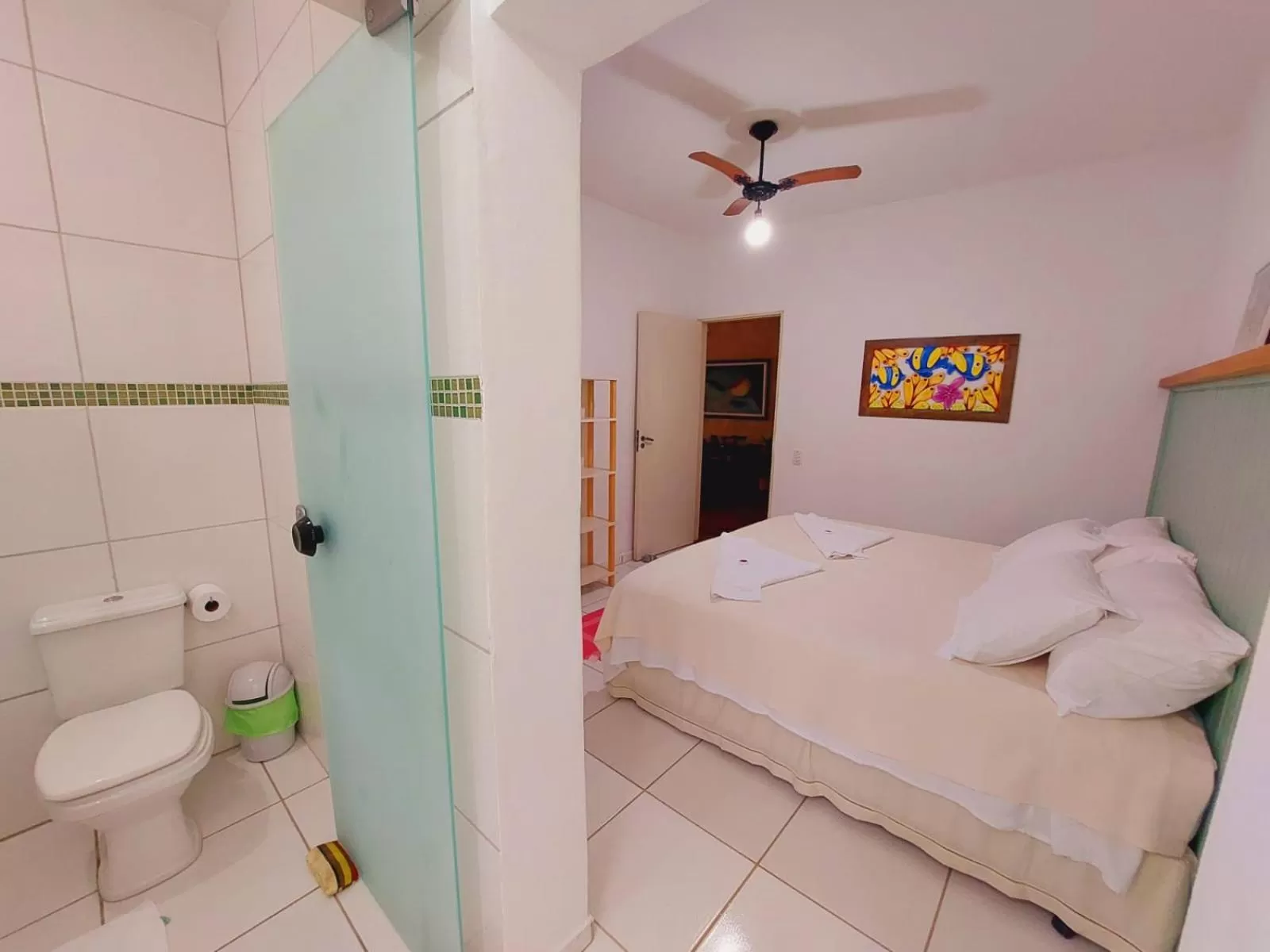 Bathroom, Bed in Pousada Capim Melado