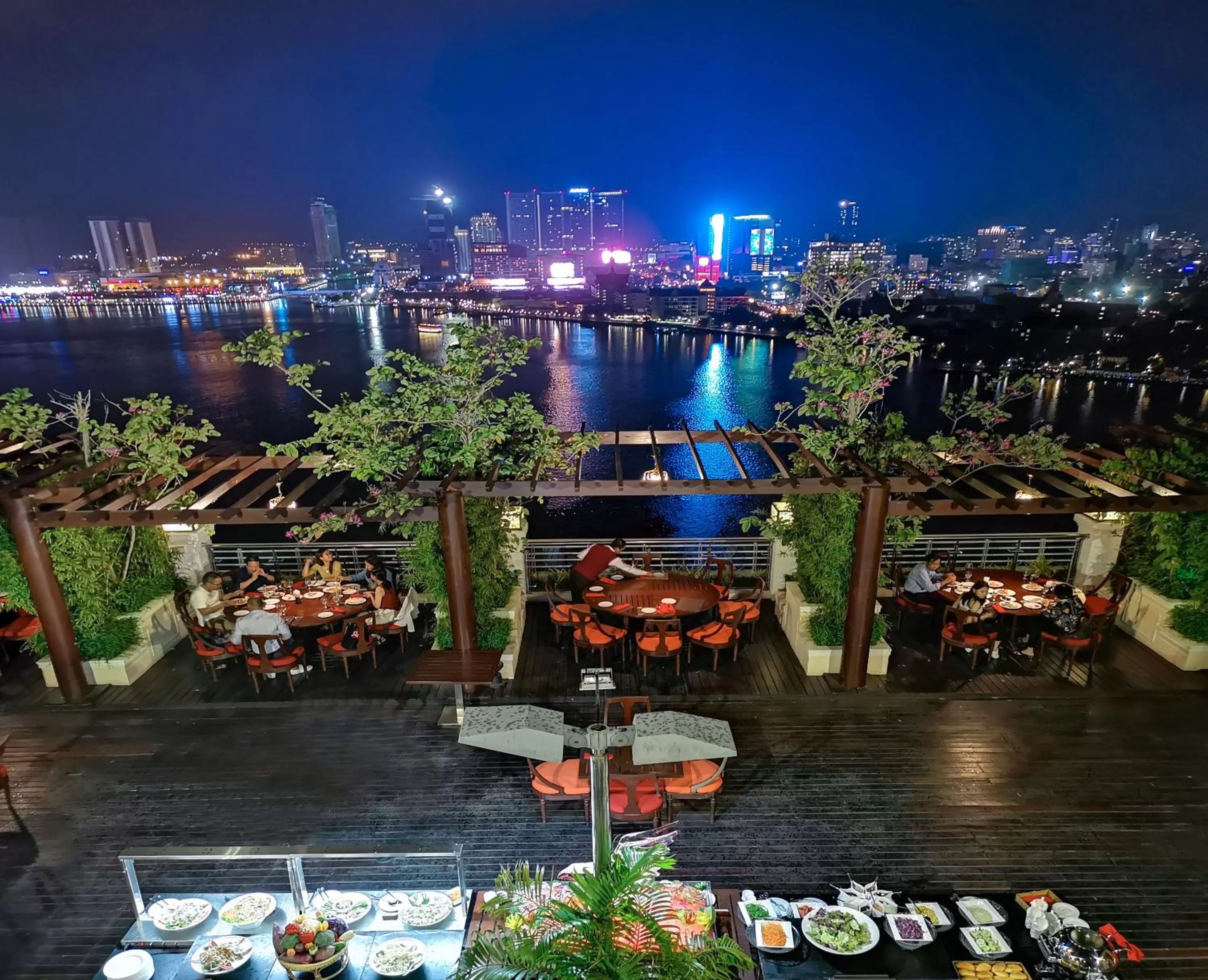 Restaurant/places to eat in Sokha Phnom Penh Hotel