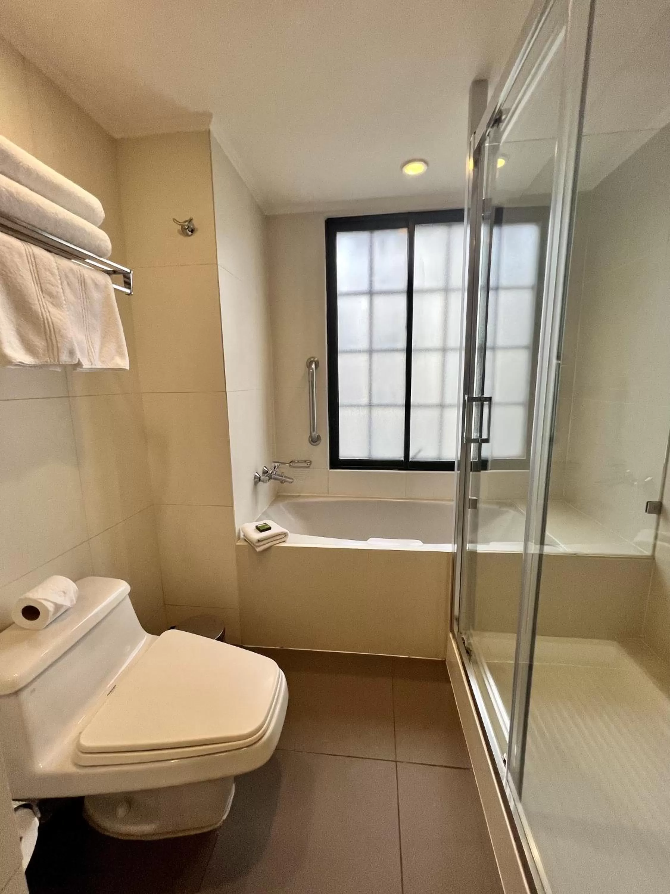 Bathroom in Best Western Marina del Rey