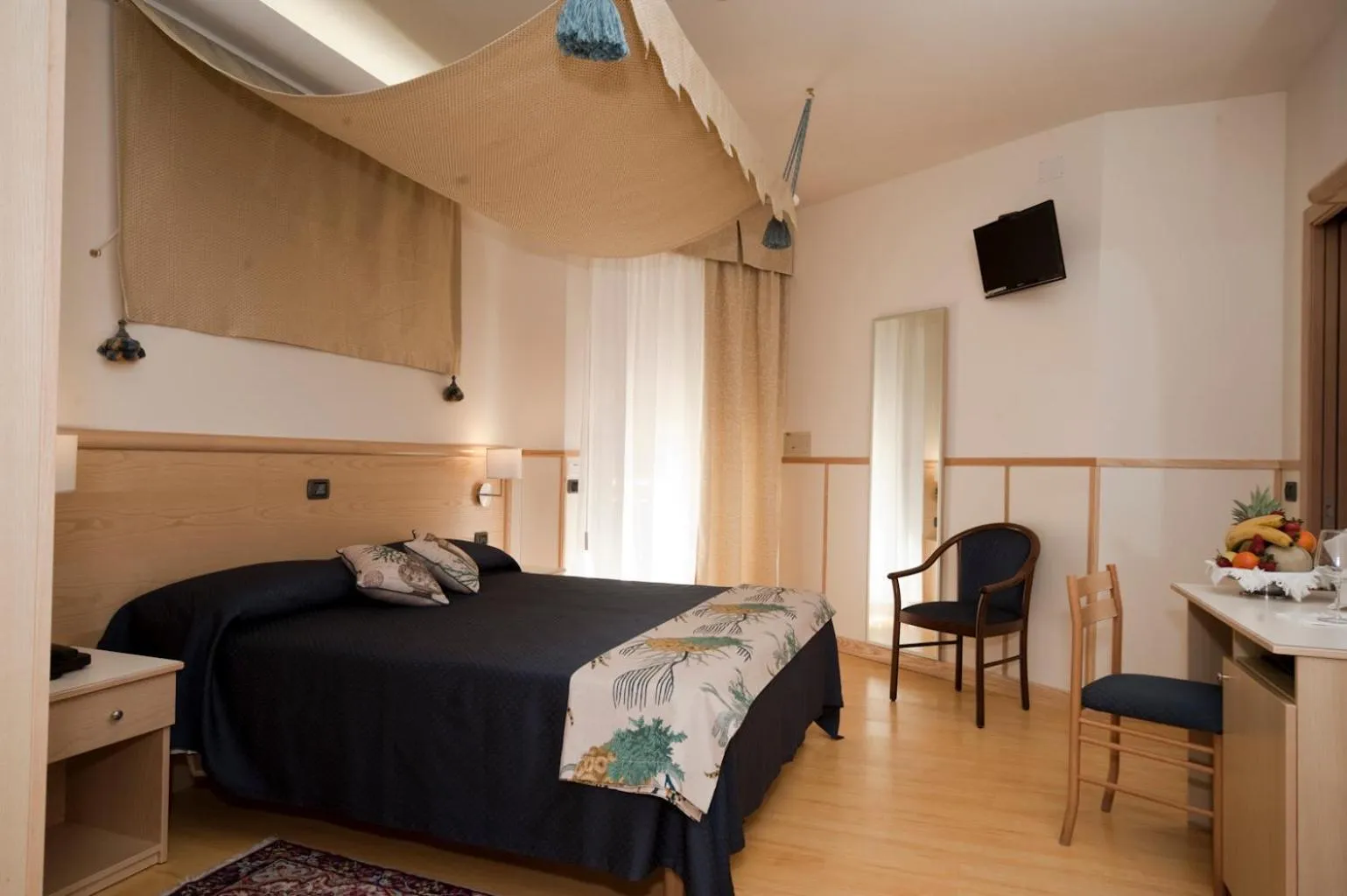 Bed in Hotels Vidi Miramare & Delfino