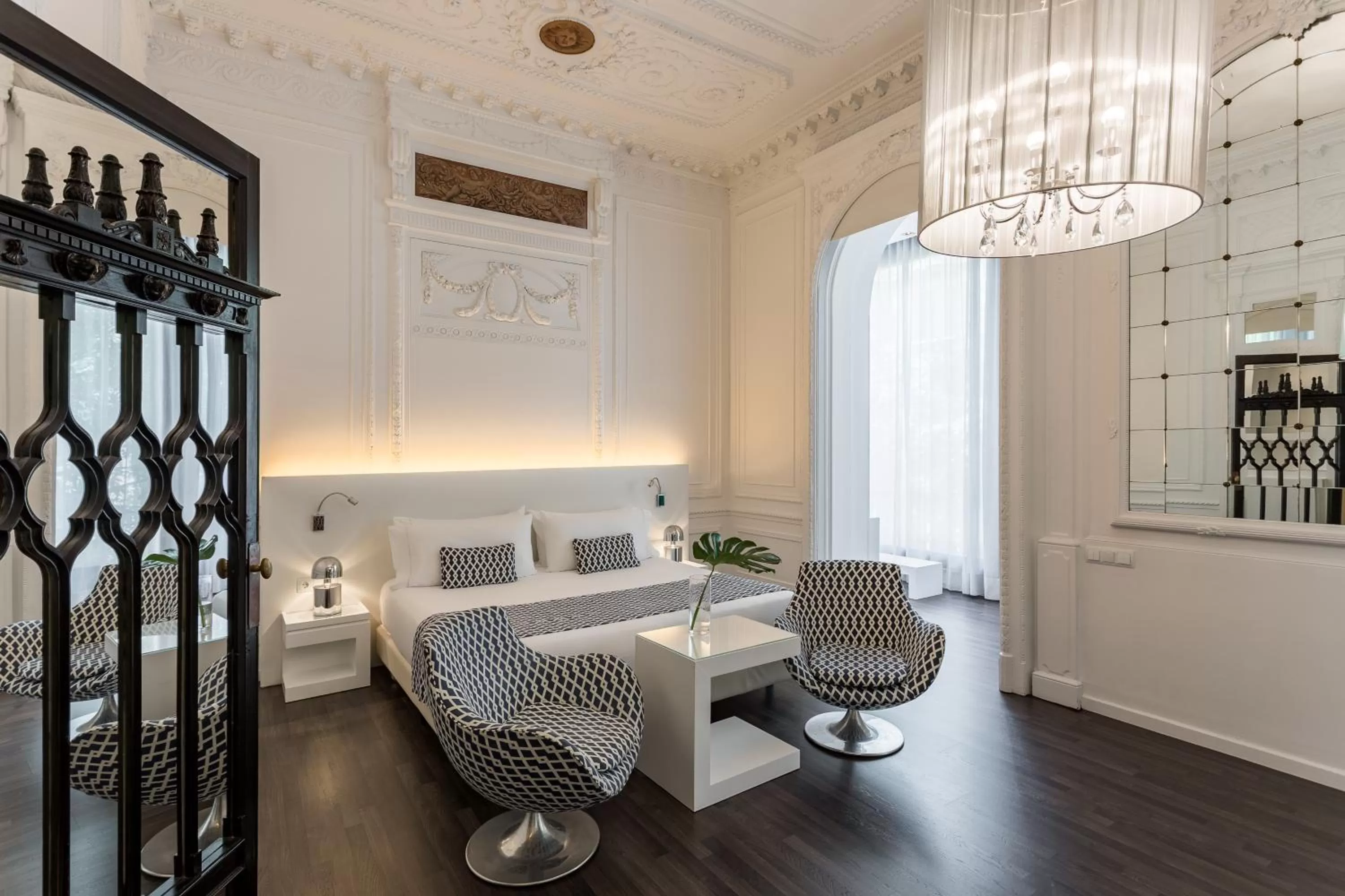 Bed in Room Mate Carla, Barcelona