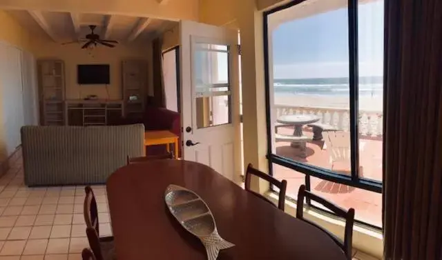 Living room, Dining Area in Quinta Pacifica Beachfront Villas