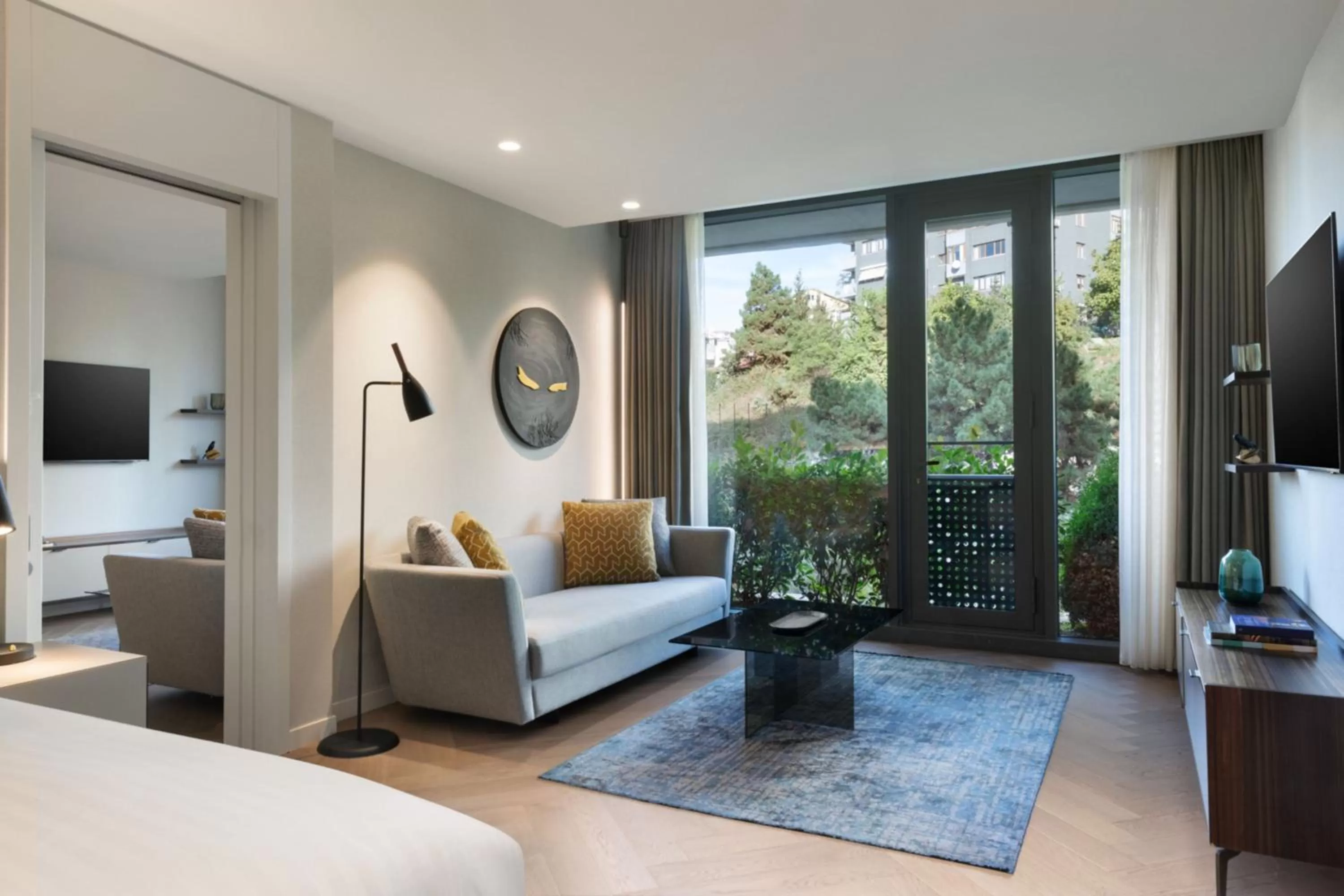 Lounge or bar, Bed in Marriott Executive Apartments Istanbul Fulya