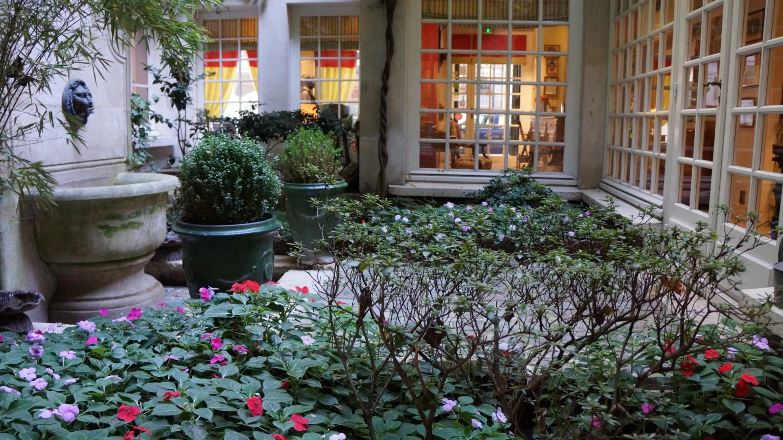 Patio in Le Relais Médicis