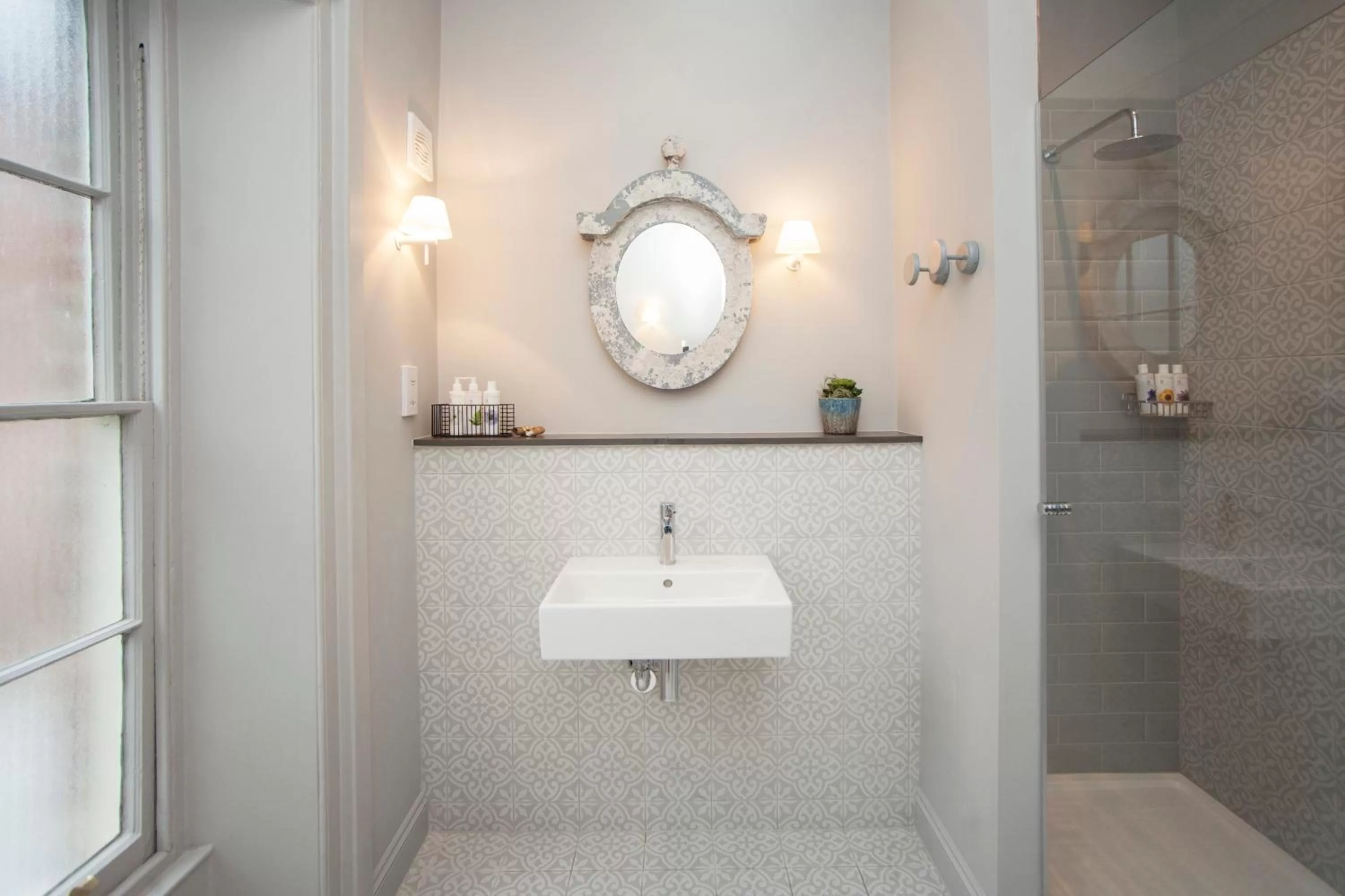 Bathroom in The King's Arms