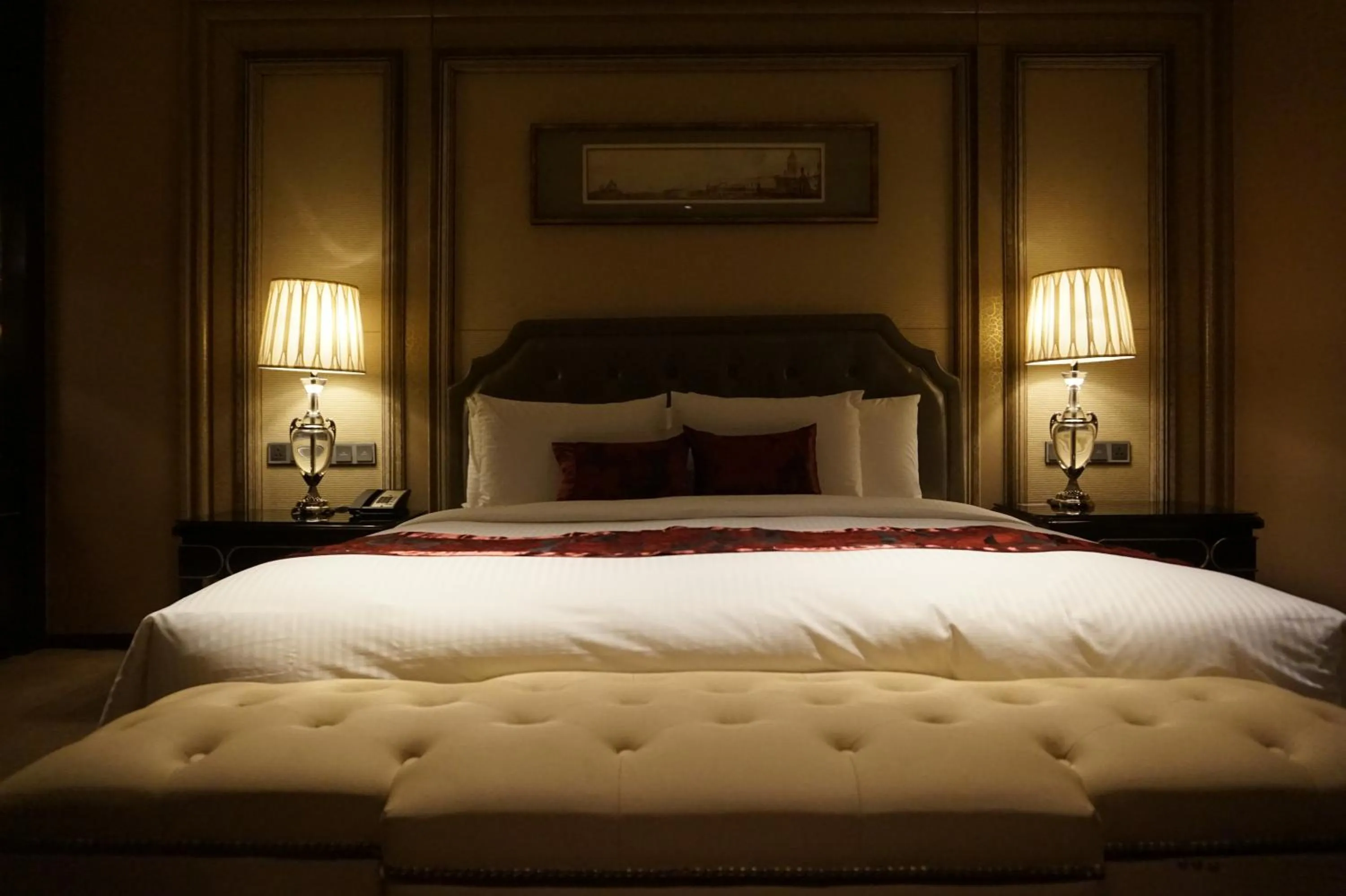 Bed in Wanda Realm Harbin Hotel