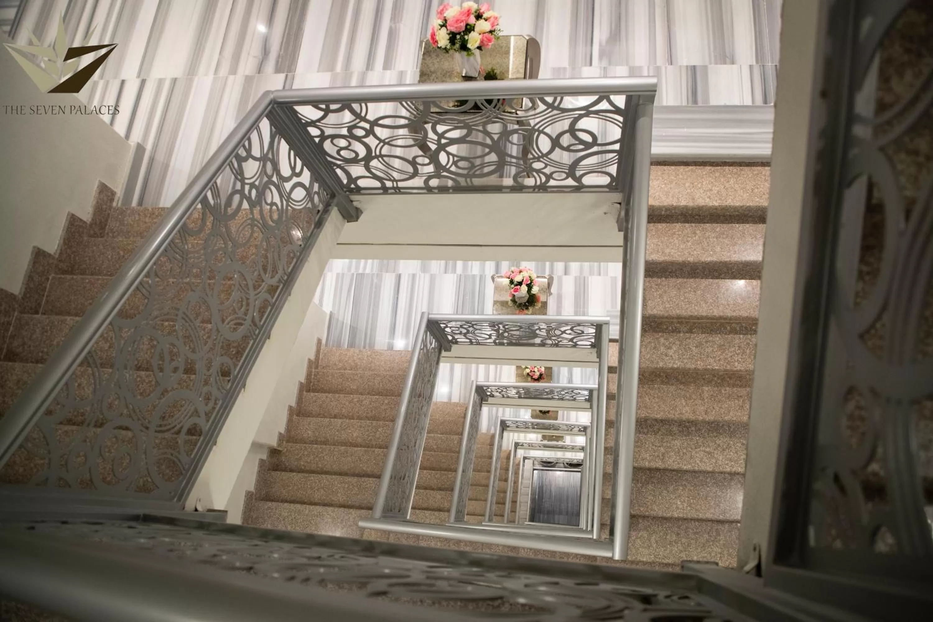 Property building in Seven Palaces