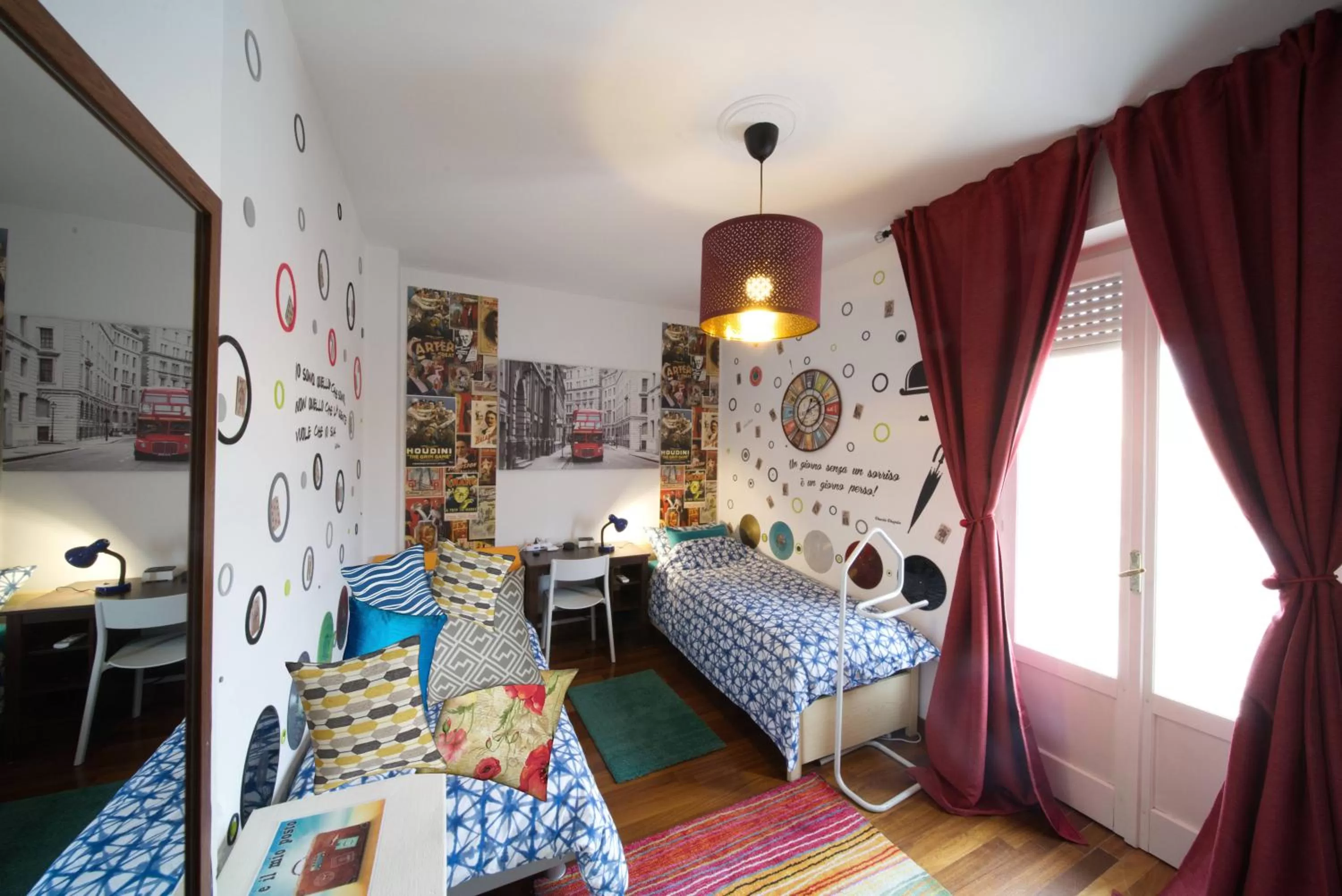 Photo of the whole room, Bed in B&BMagicHouse