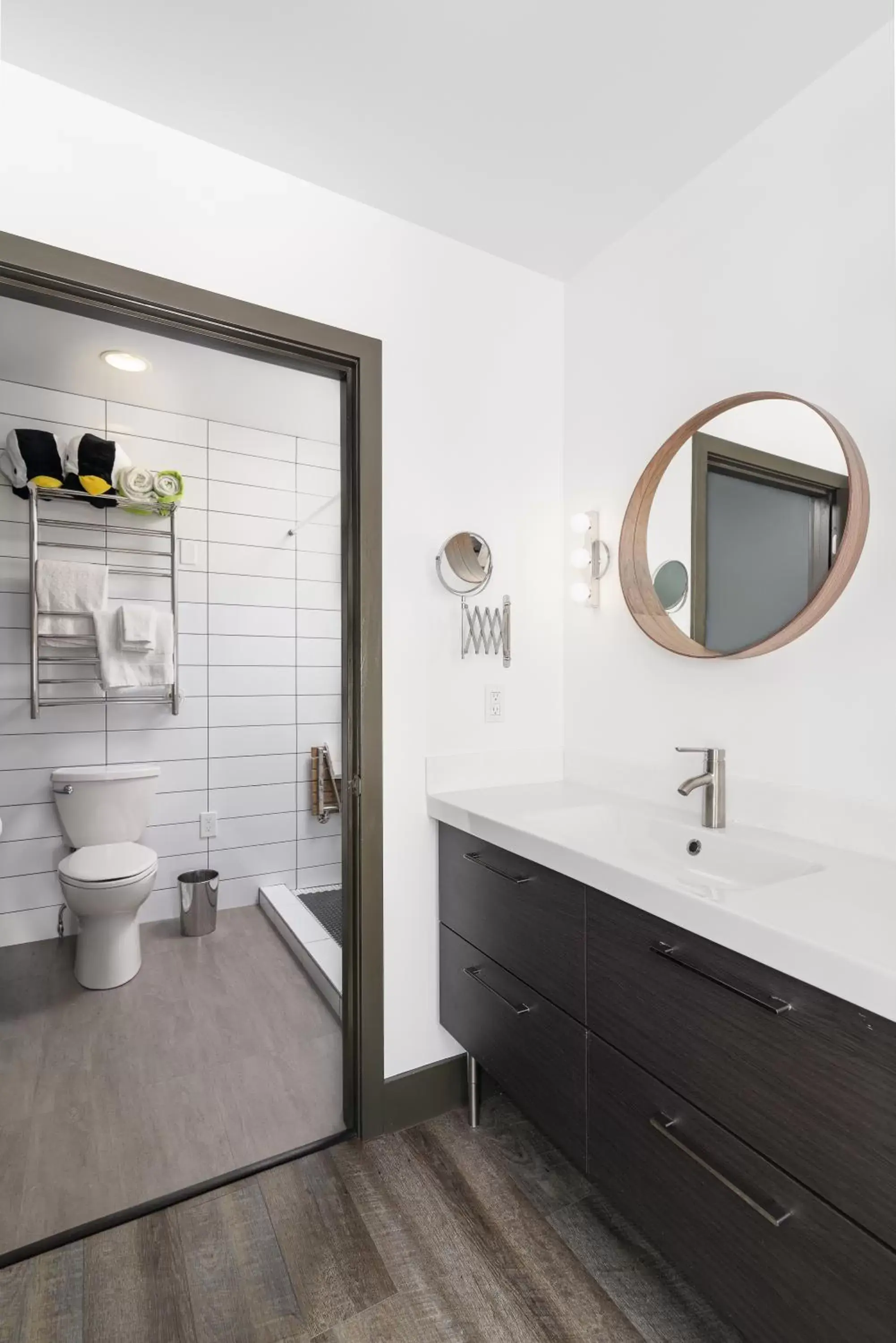 Bathroom in Silverbow Inn & Suites