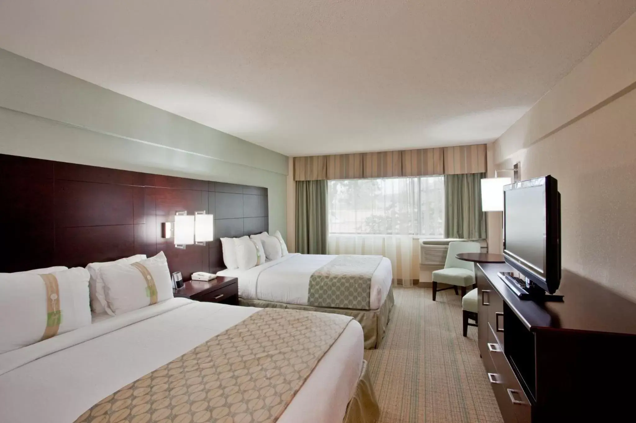 Photo of the whole room, TV/Entertainment Center in Holiday Inn Virginia Beach - Norfolk, an IHG Hotel