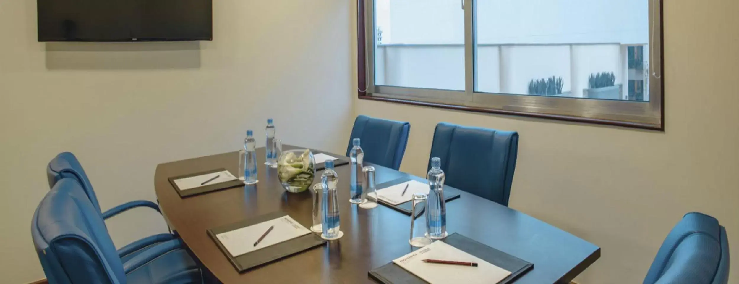 Business facilities in Mövenpick Hotel & Residences Nairobi