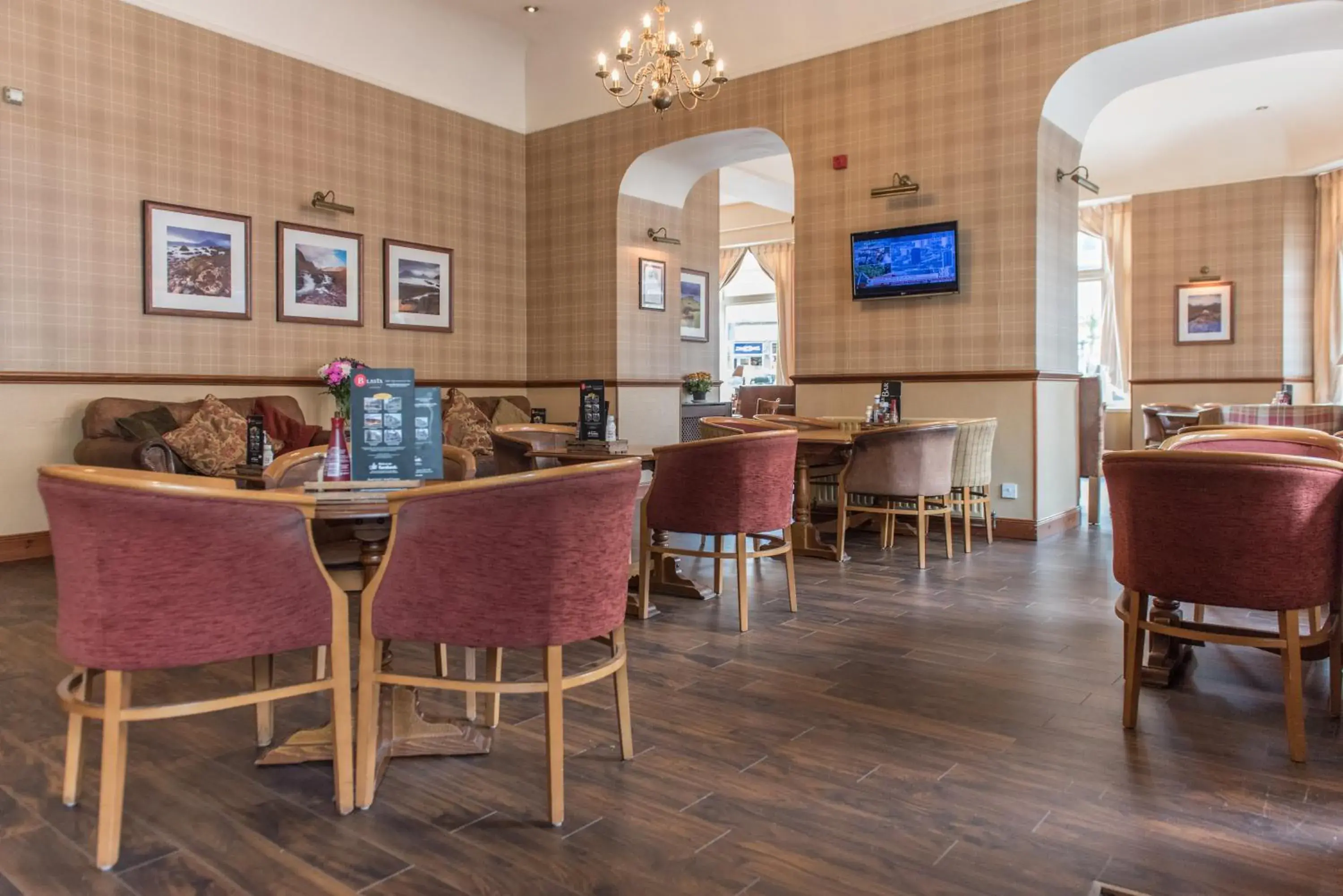 Restaurant/places to eat in The Royal Hotel Restaurant/places to eat in The Royal Hotel