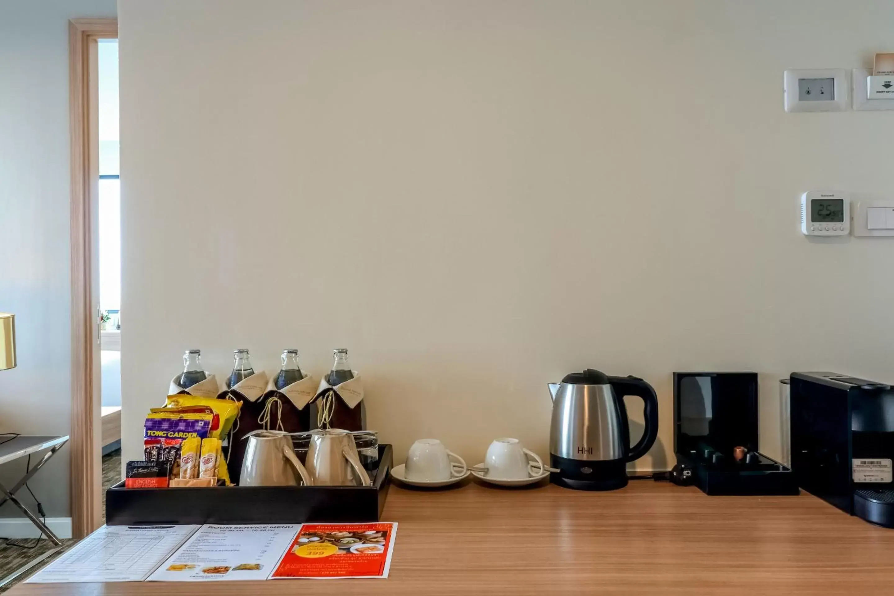 Coffee/tea facilities in Grand Fortune Hotel Nakhon Si Thammarat