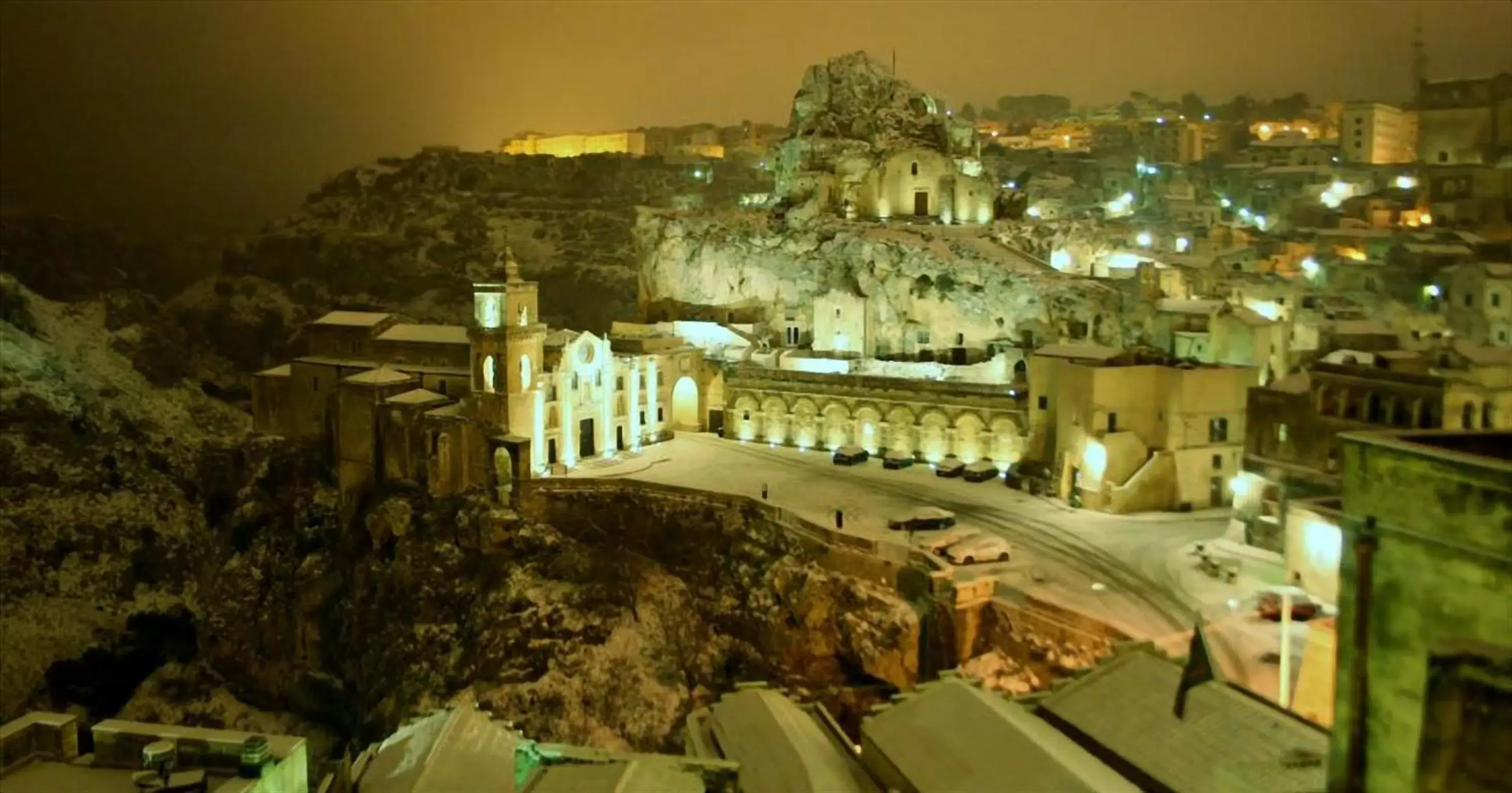 Night, Neighborhood in Caveoso Hotel