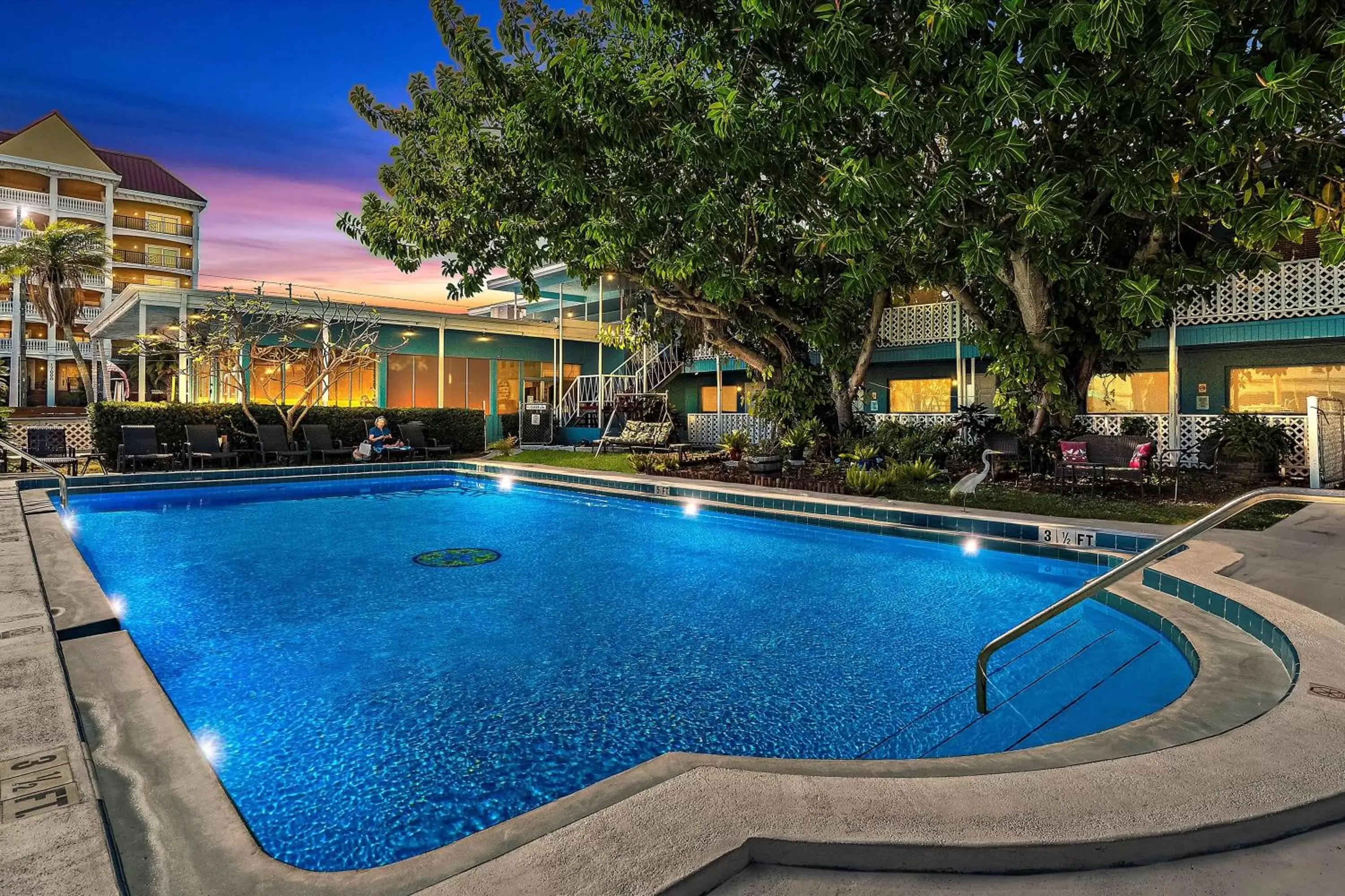 Pool view, Swimming Pool in Malibu Resort Motel