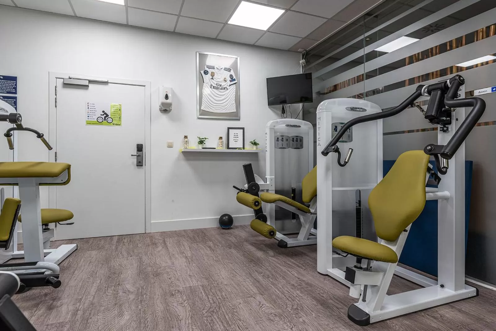 Fitness centre/facilities in Velotel Brugge