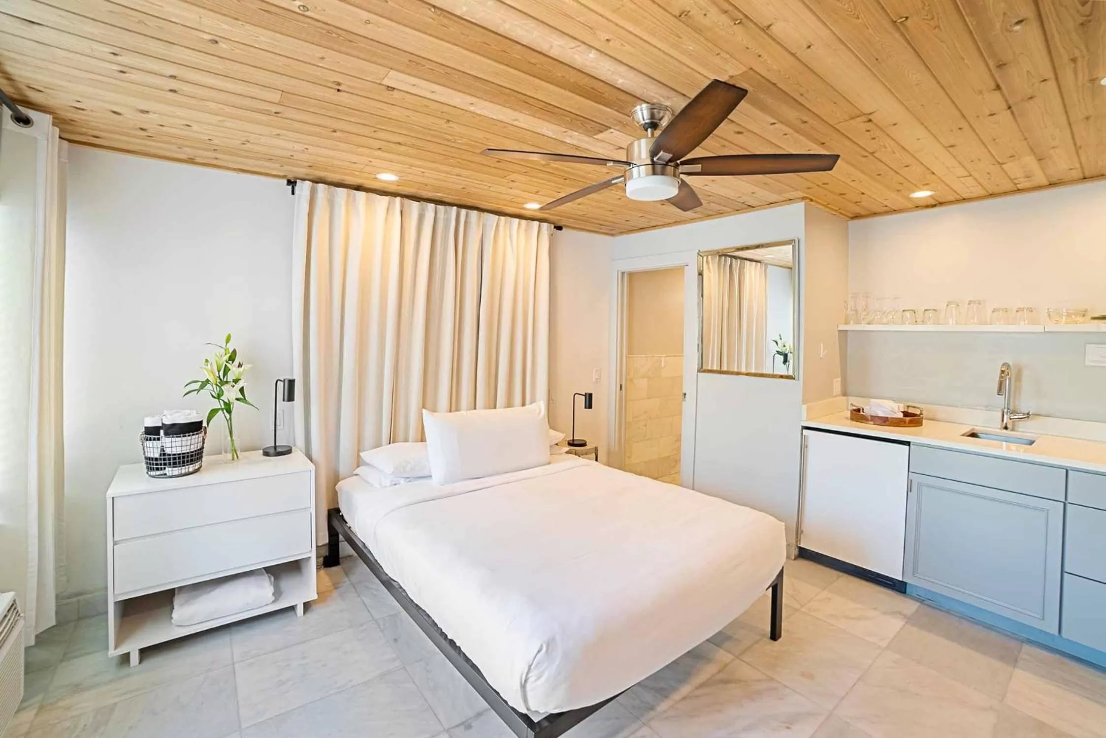 Bed in Casey Key Resort - Gulf Shores