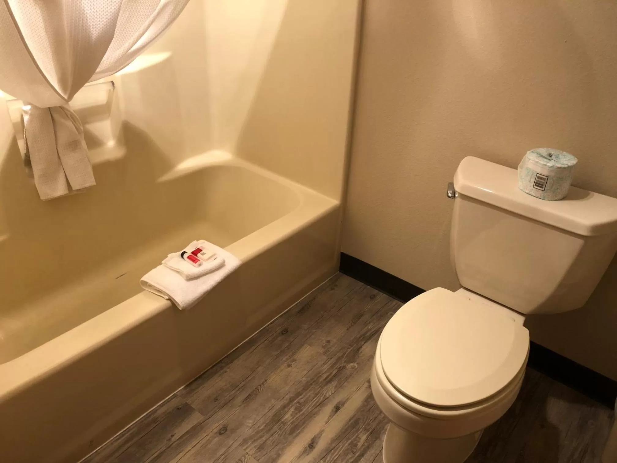 Bathroom in Super 8 by Wyndham LaGrande