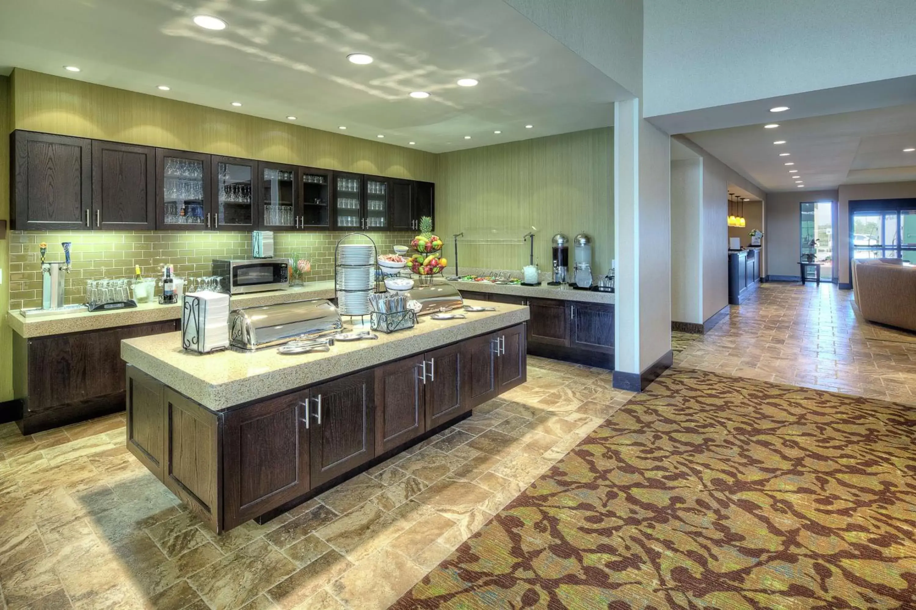 Dining area in Homewood Suites by Hilton Victoria