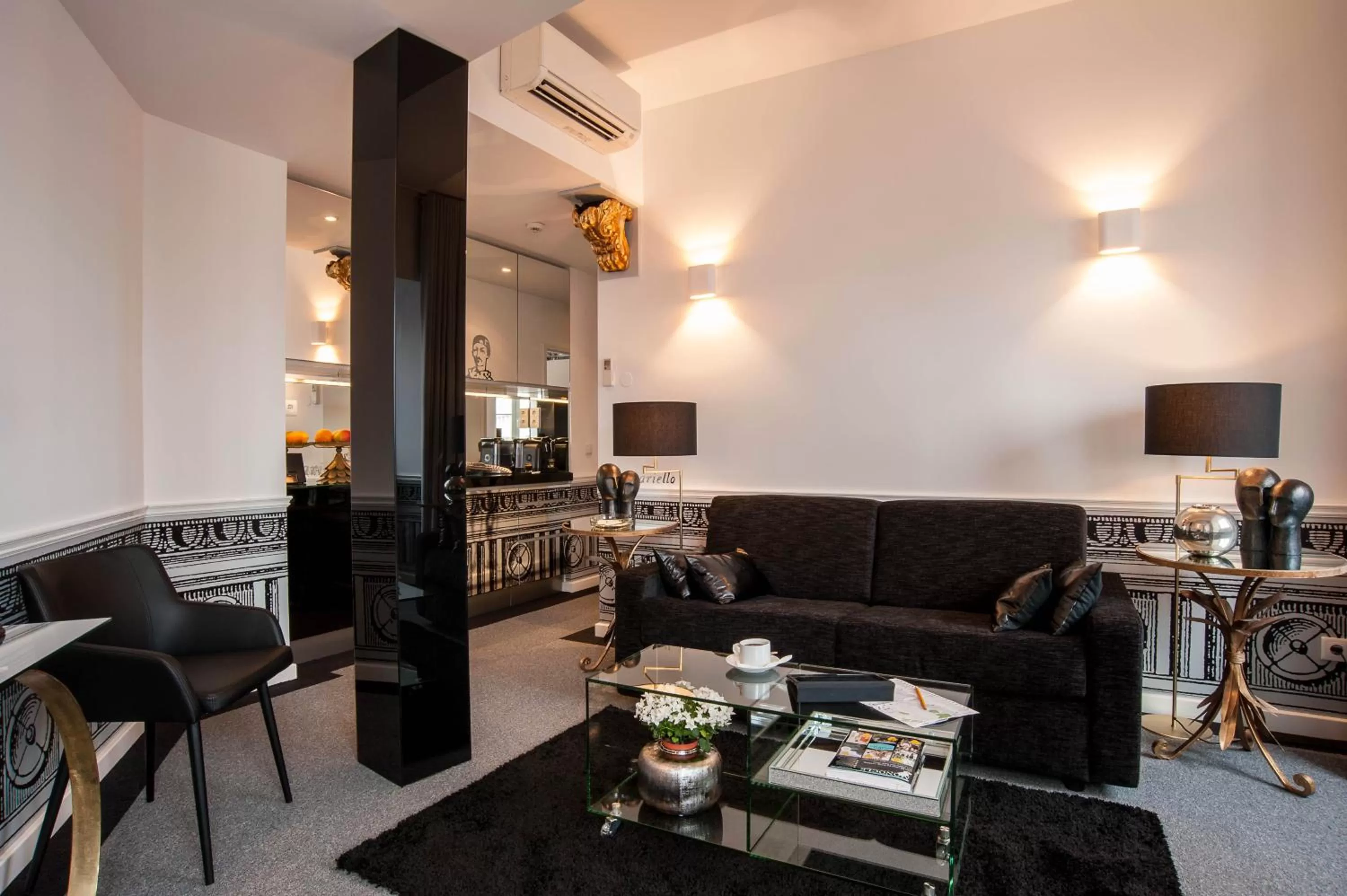 Coffee/tea facilities in Teatro Boutique Rooms & Suites