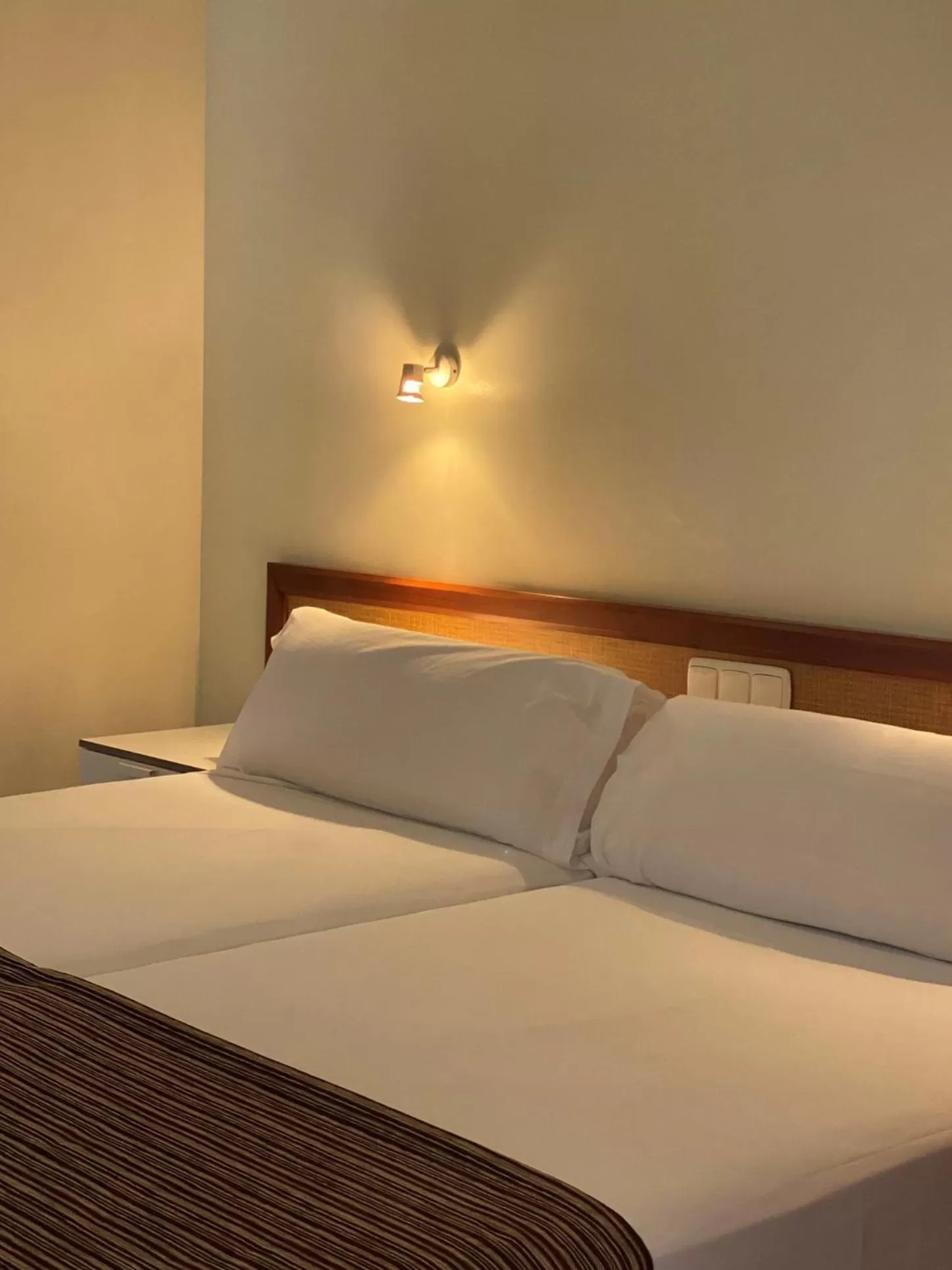 Bedroom, Bed in Laguna Park 2