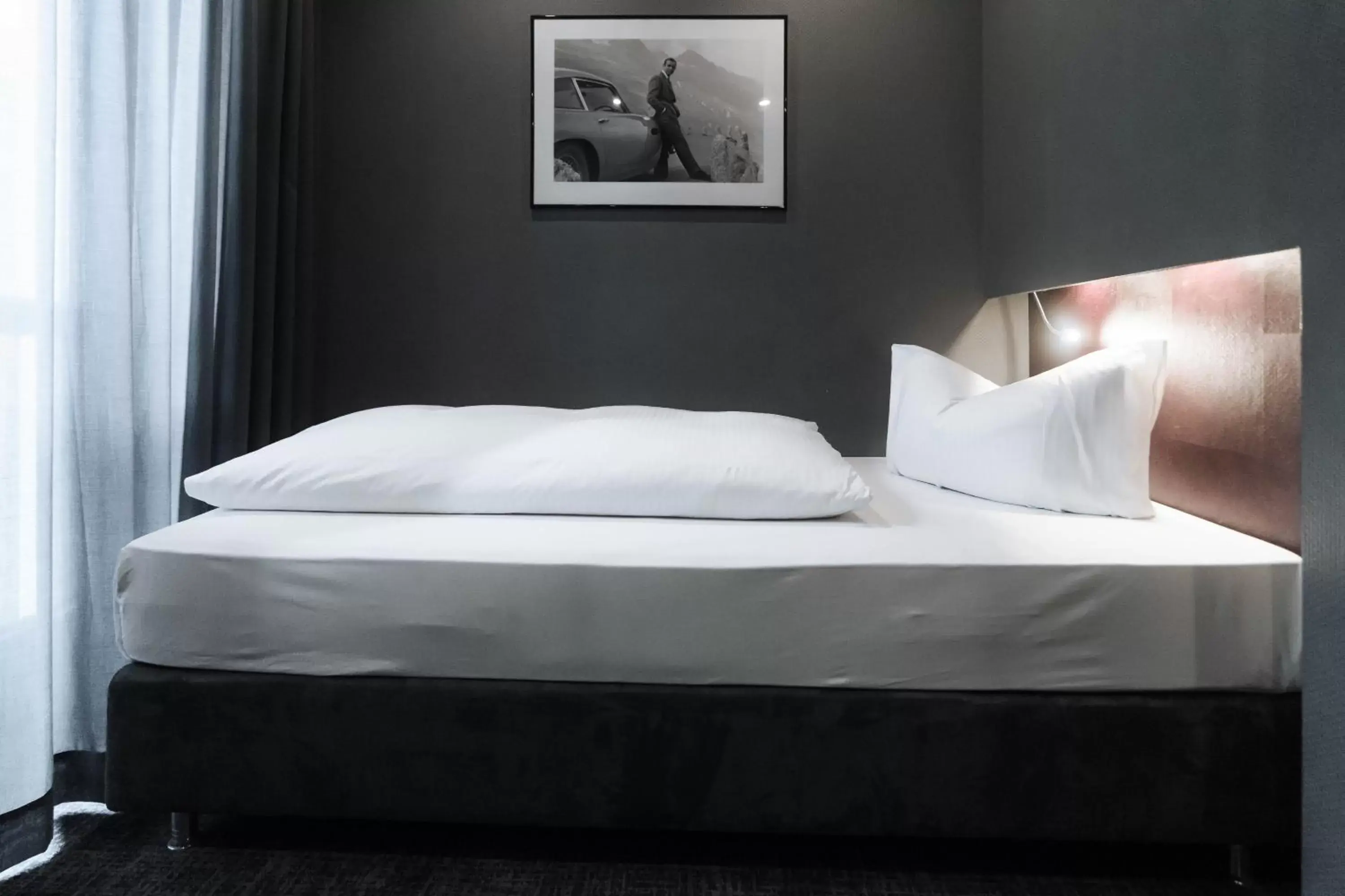Bed in Hotel am Augustinerplatz