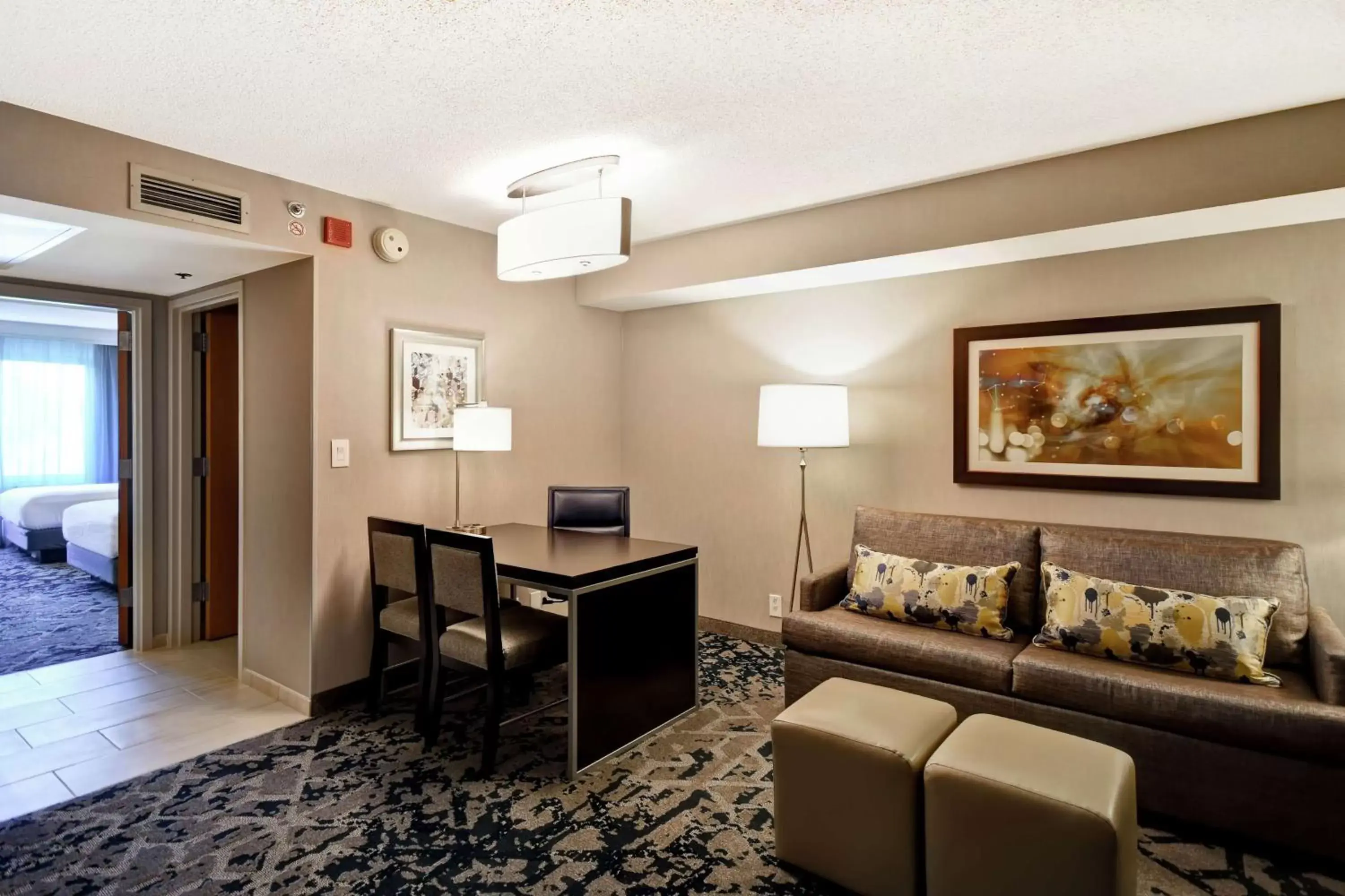 Living room, Seating Area in Embassy Suites by Hilton Raleigh Durham Research Triangle