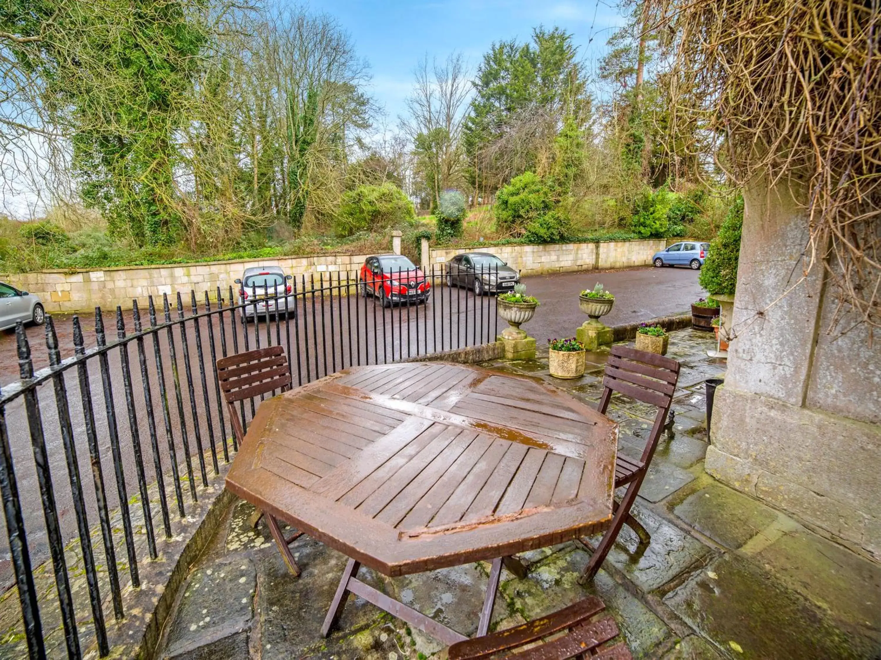 Balcony/Terrace in OYO Bailbrook Lodge, Bath