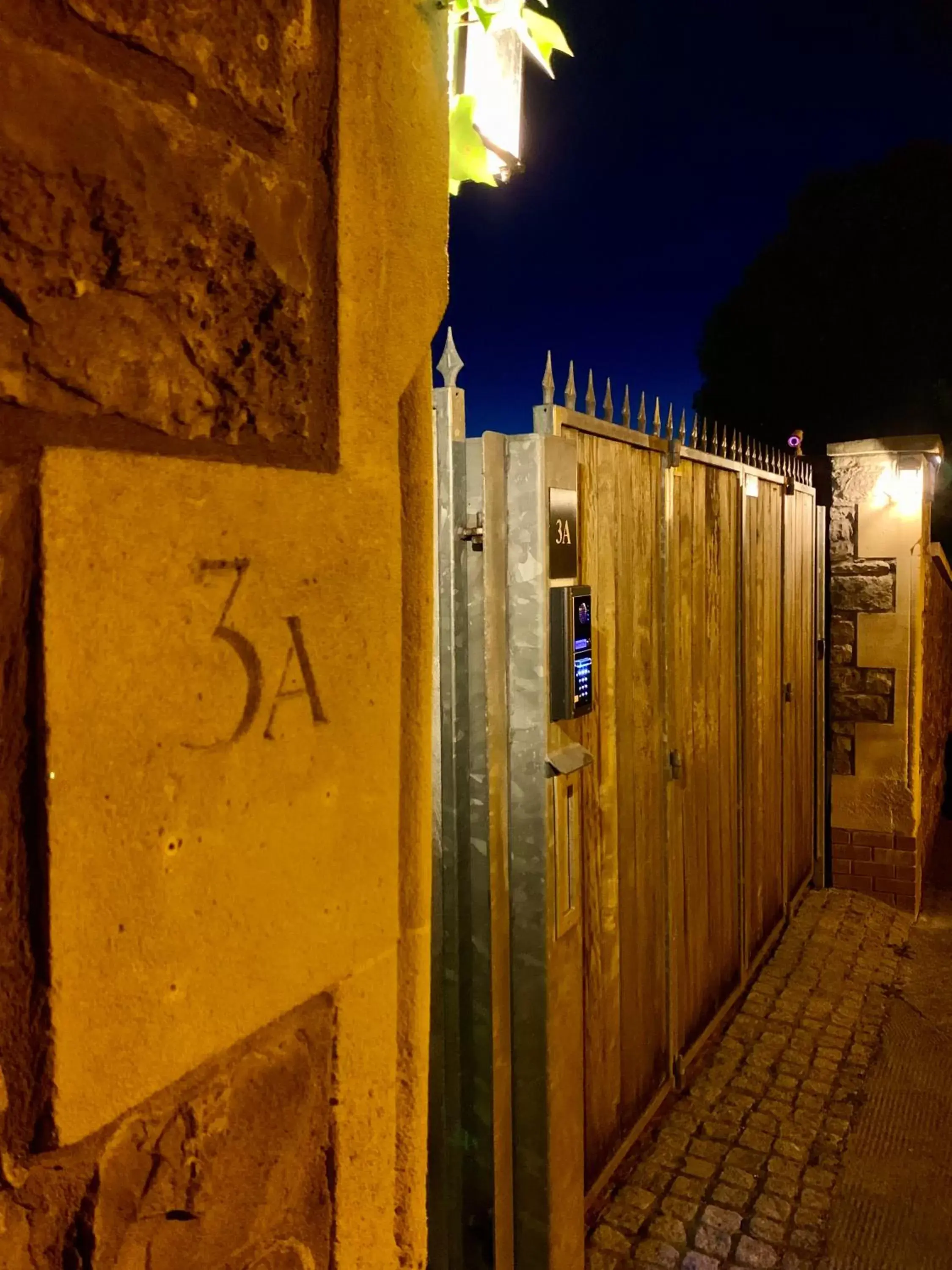 Street view in Ferndale Mews