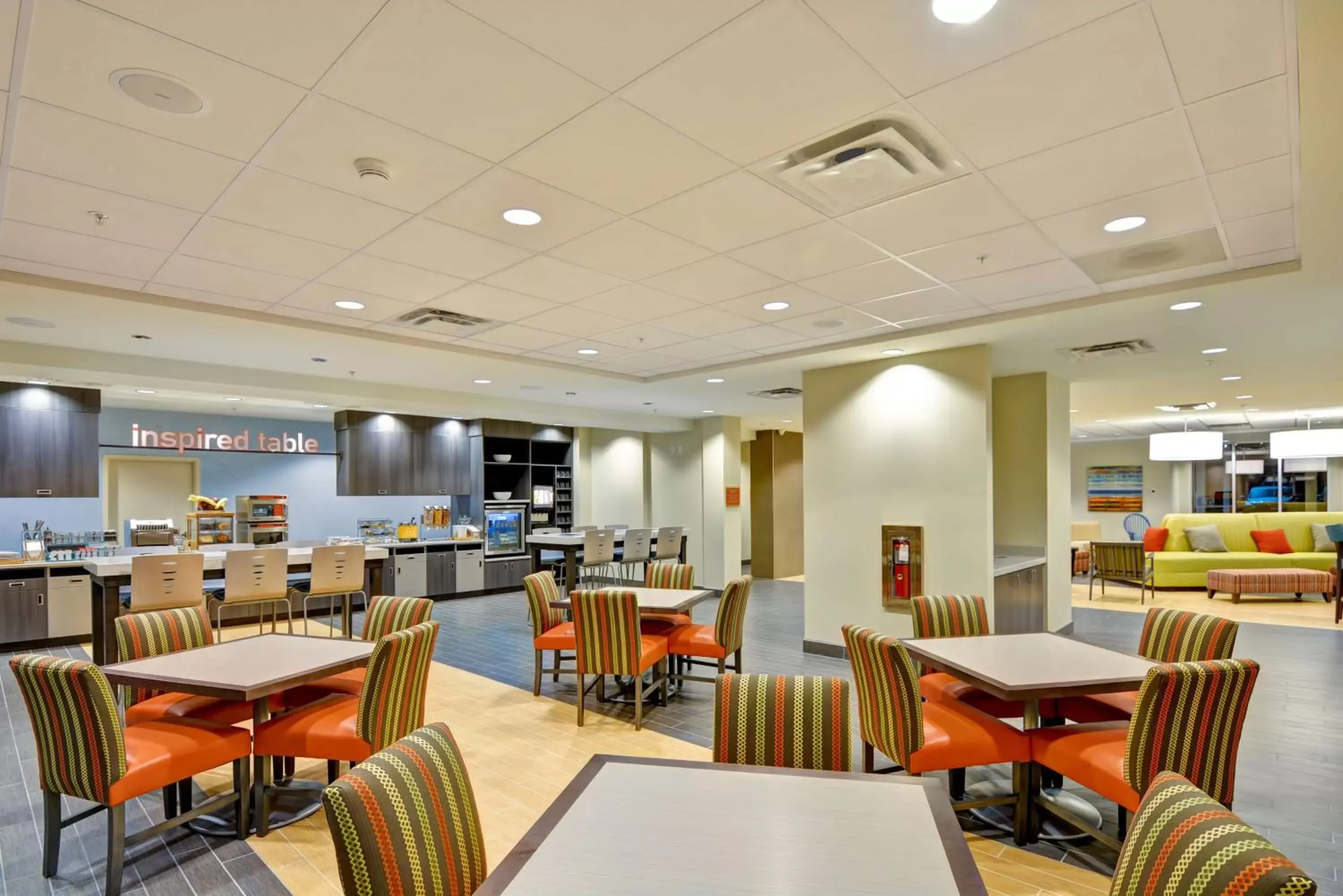 Dining area, Restaurant/Places to Eat in Home2 Suites By Hilton Dickson City Scranton