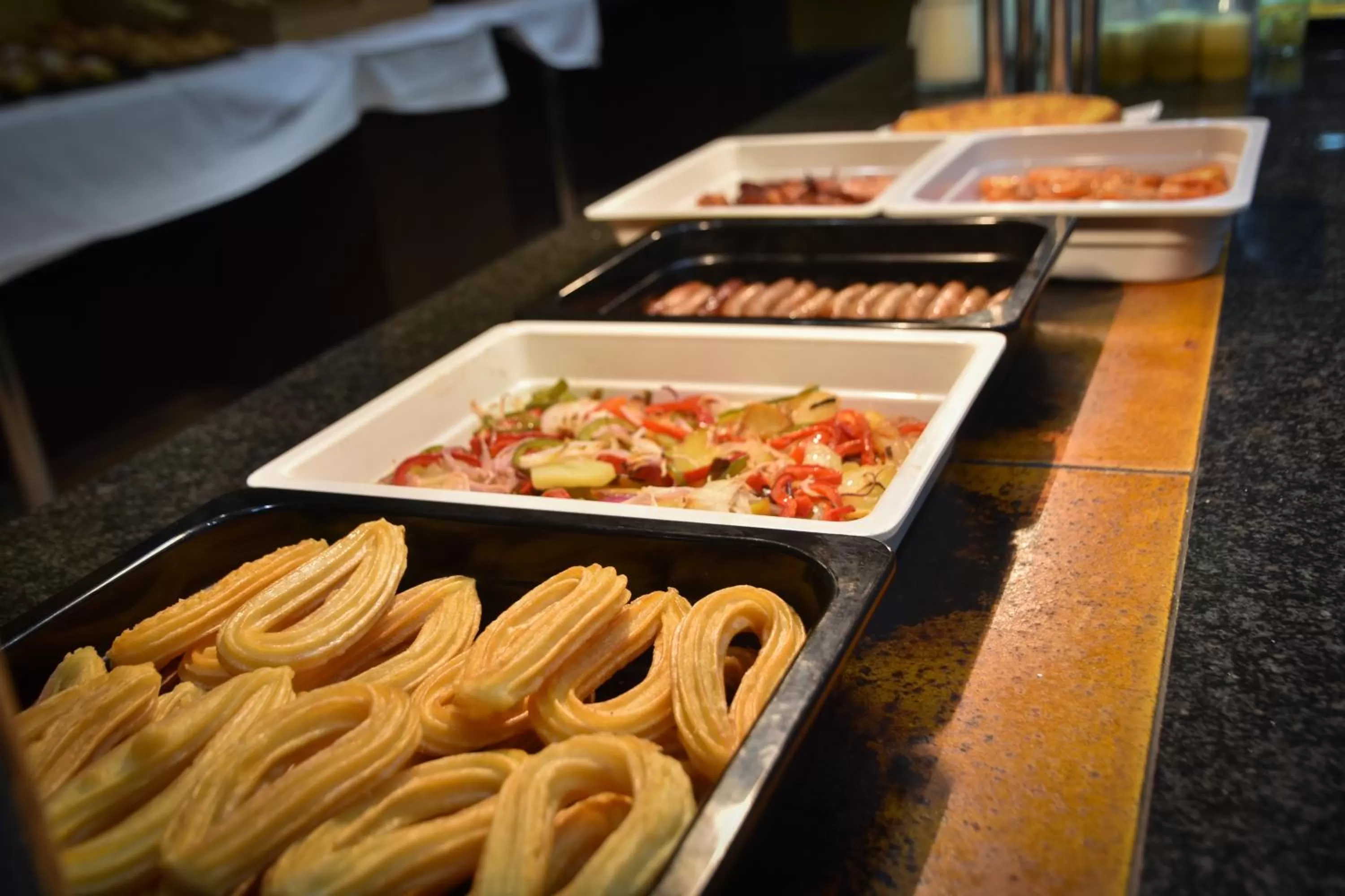 Buffet breakfast in Senator Parque Central