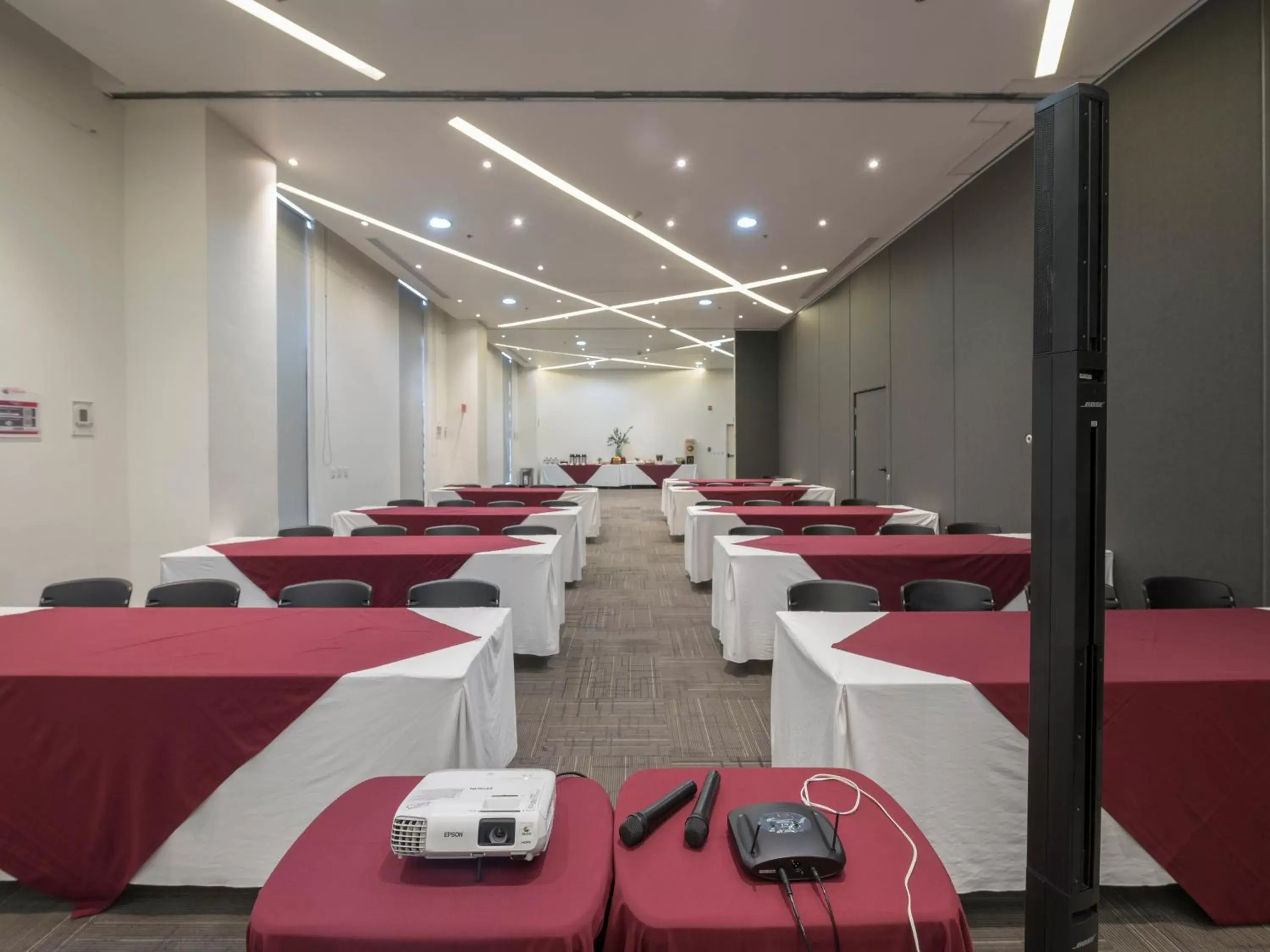 Business facilities in Ramada Encore by Wyndham Aguascalientes