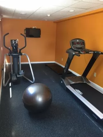 Days Inn by Wyndham Queensbury/Lake George