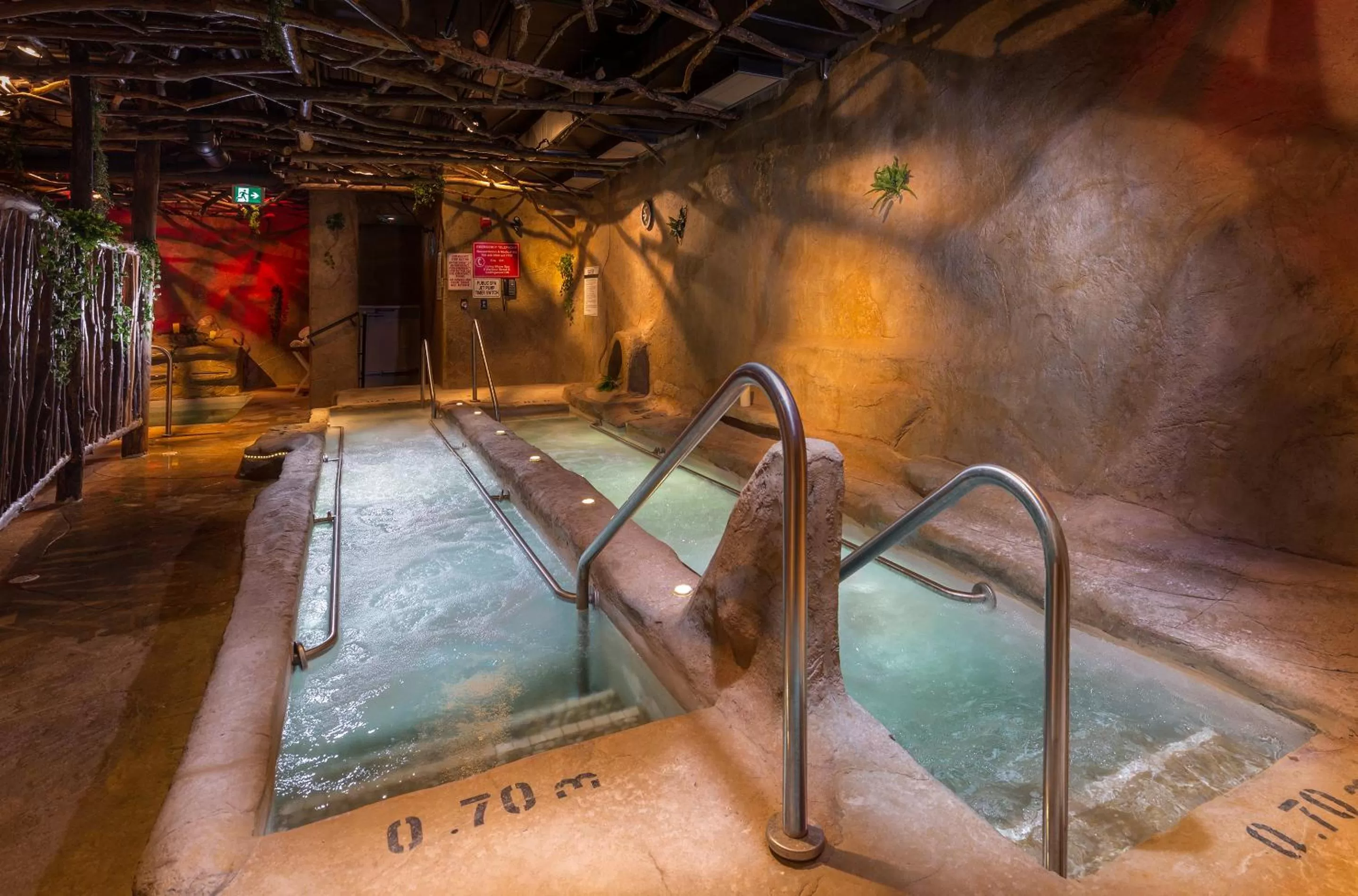 Hot Spring Bath in Living Water Resort & Spa