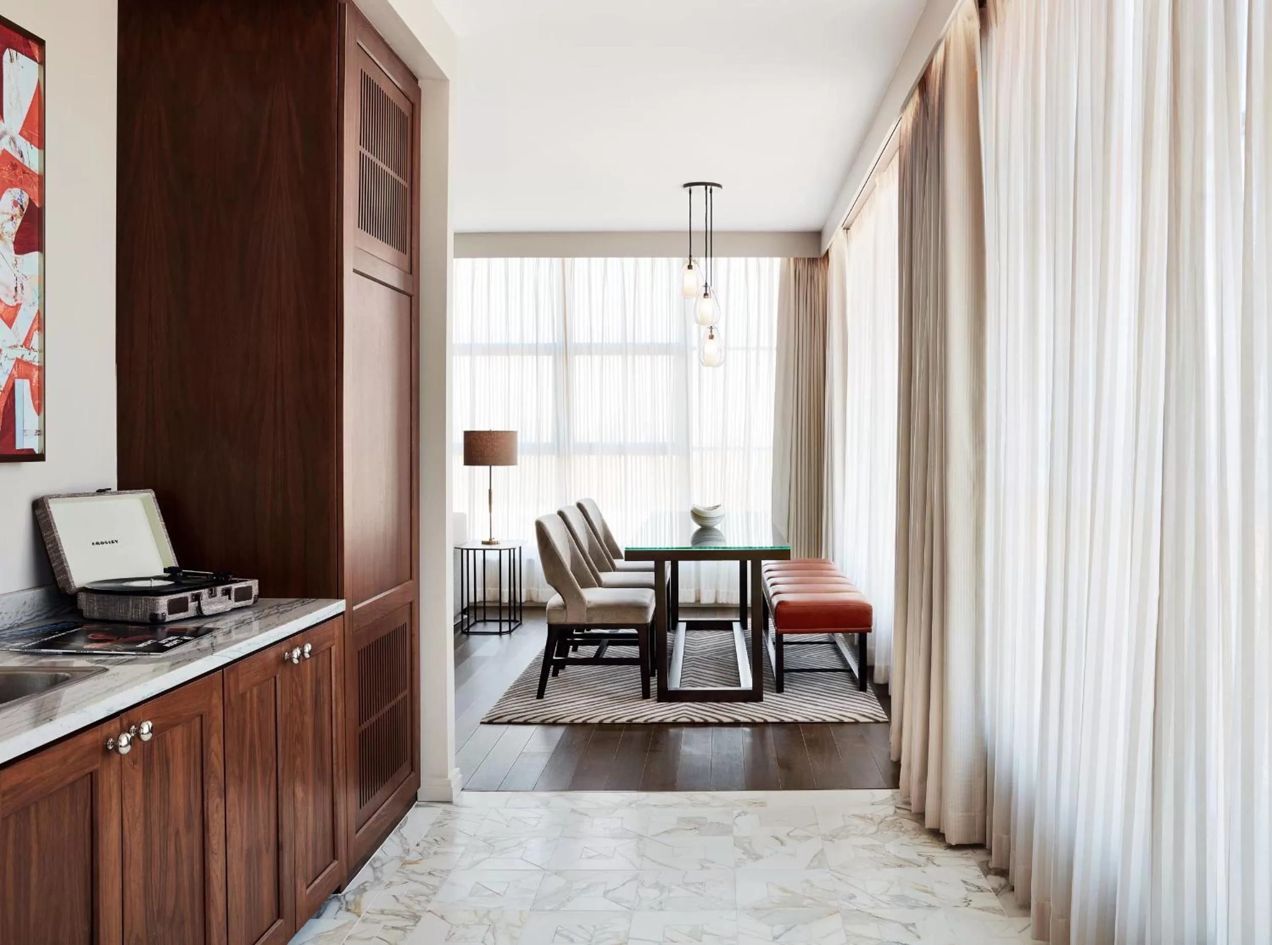 TV and multimedia in Sophy Hyde Park