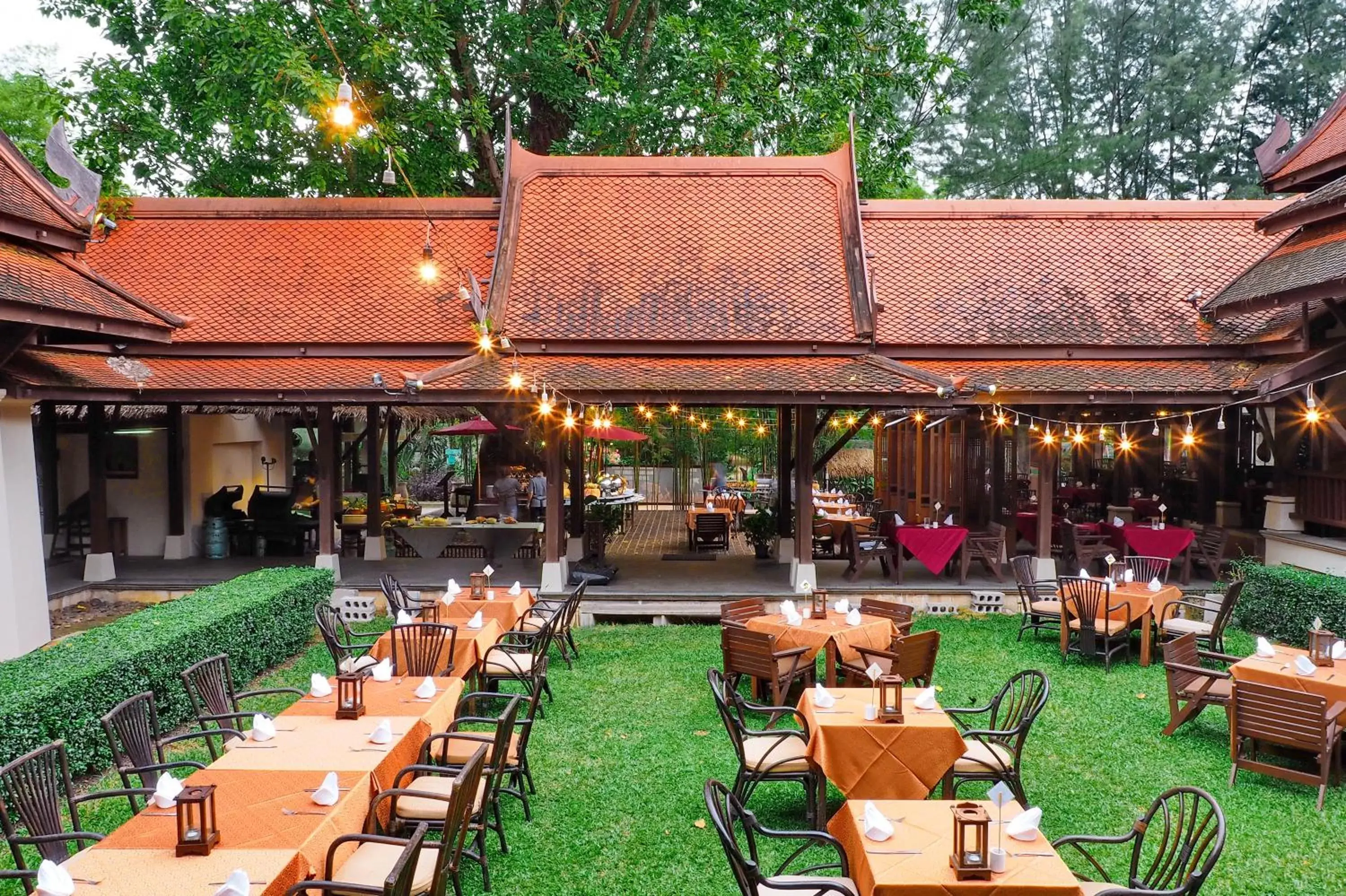 Restaurant/places to eat in Khaolak Bhandari Resort & Spa Restaurant/places to eat in Khaolak Bhandari Resort & Spa