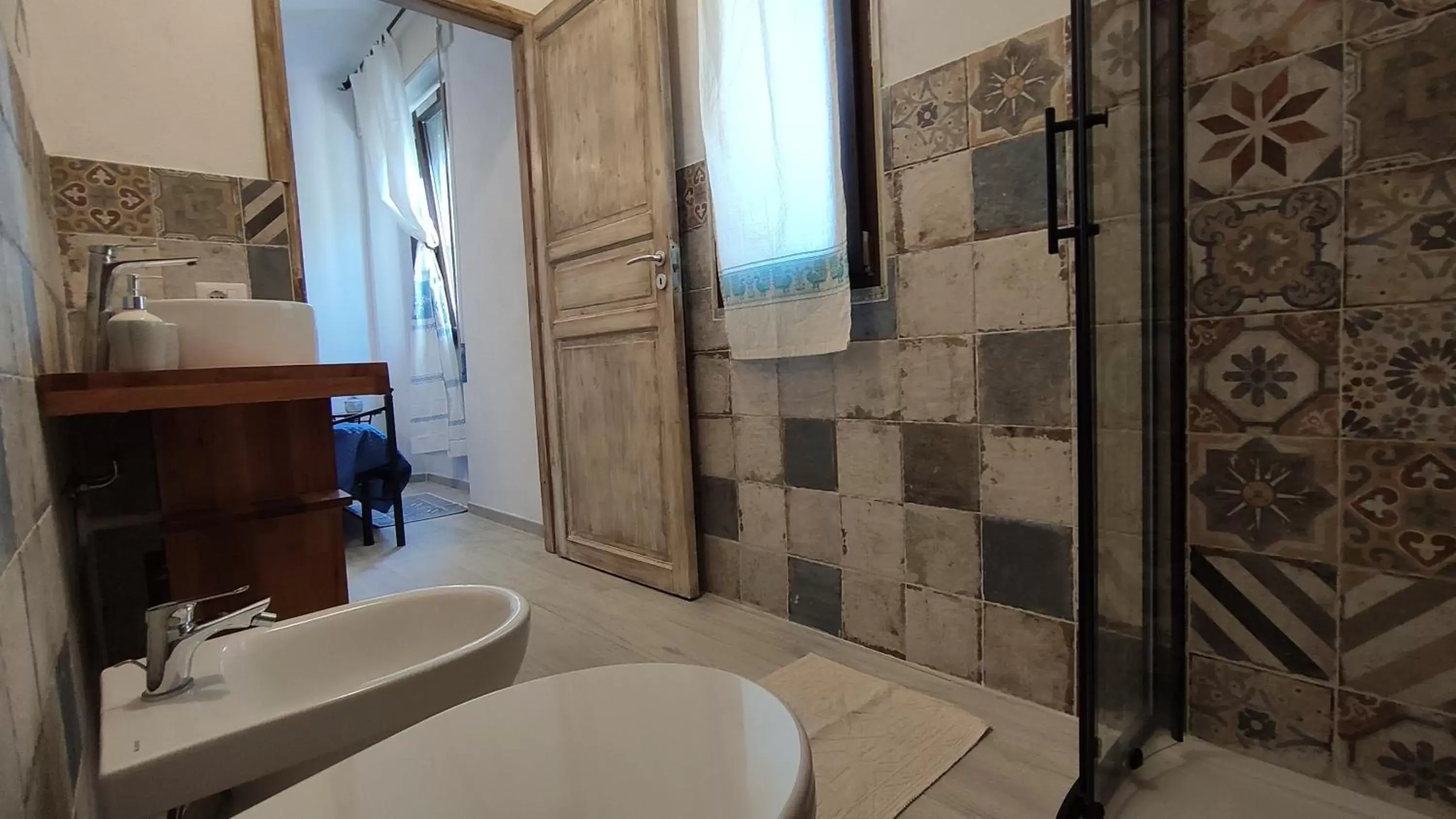 Shower, Bathroom in L'Ajaccio B&B
