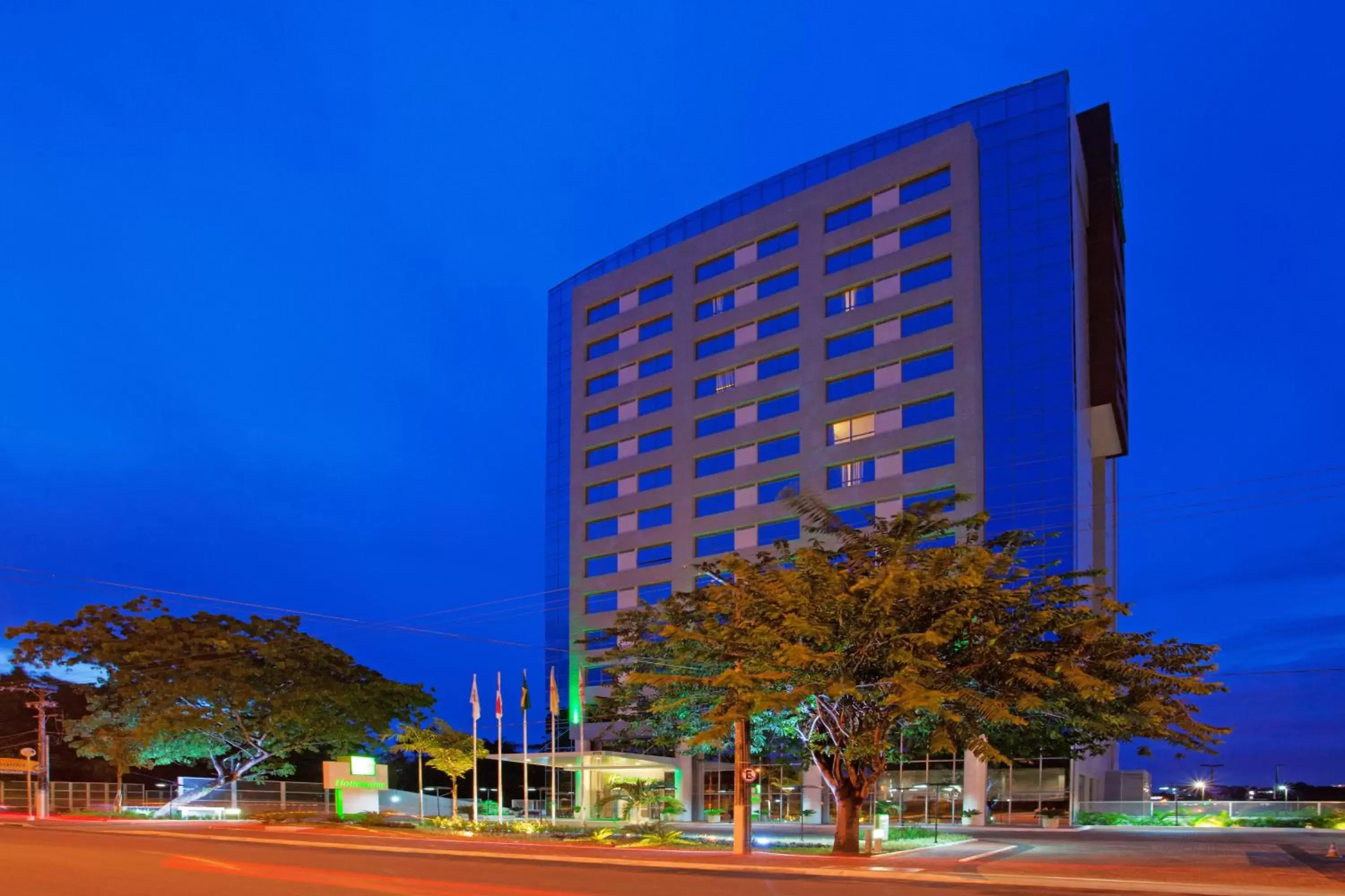 Property Building in Holiday Inn Manaus, an IHG Hotel