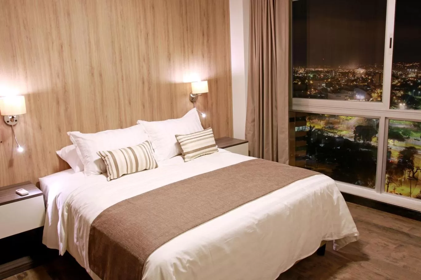 Bedroom, Bed in Urban Suites Apart Hotel