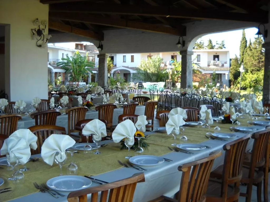 Restaurant/places to eat in Hotel Domu Incantada