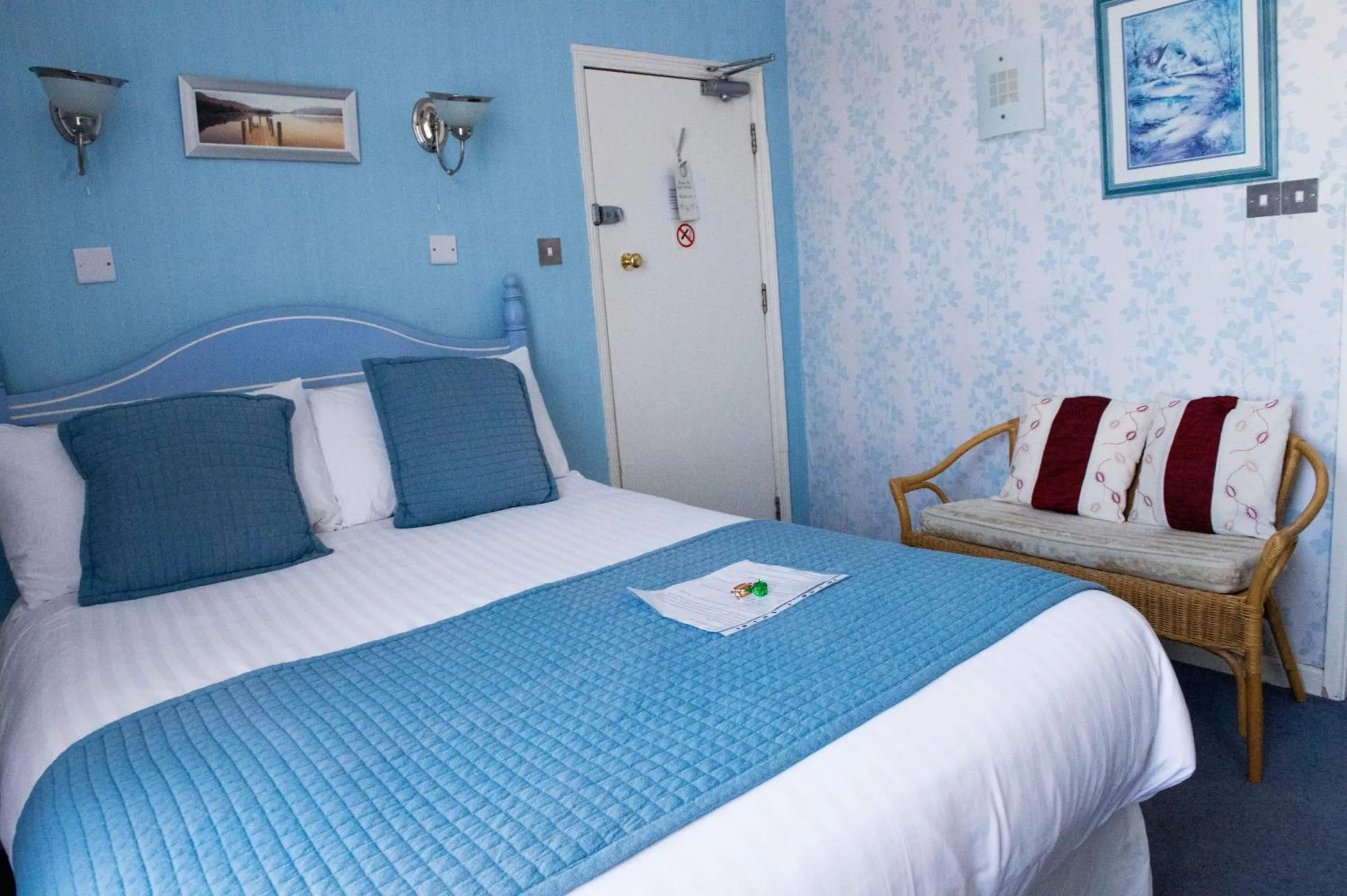 Bed in Poltair Guest House