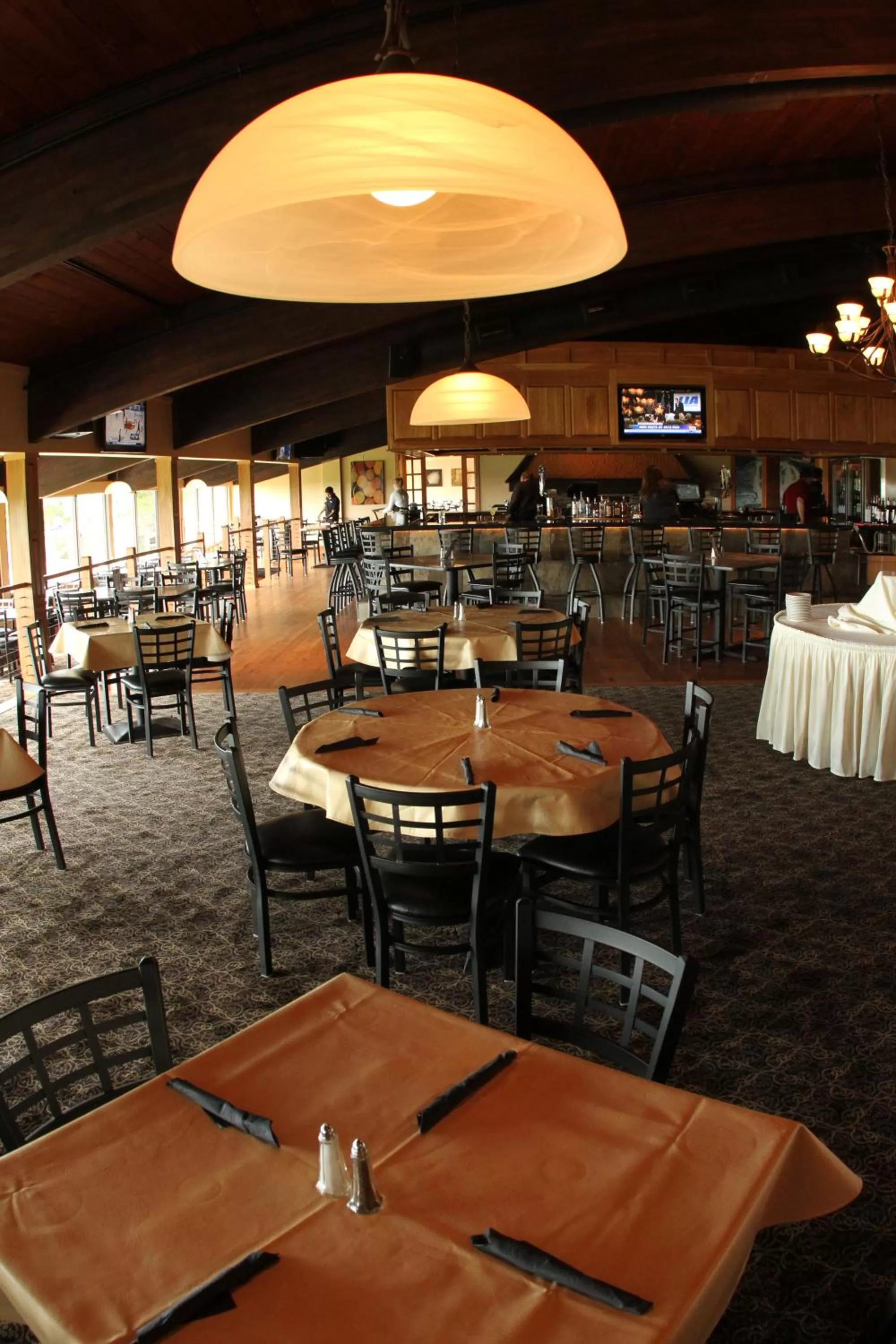 Restaurant/places to eat in Chestnut Mountain Resort