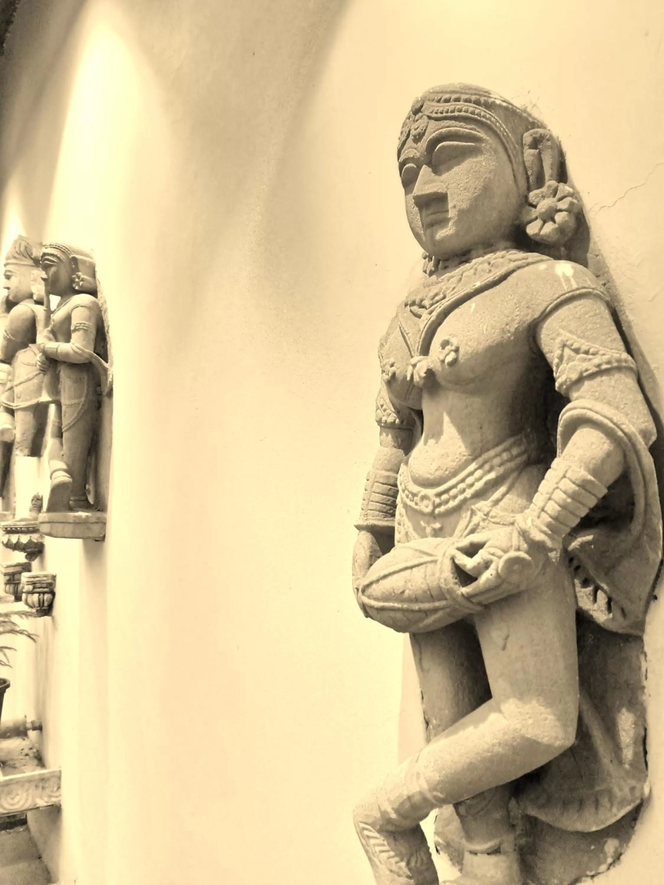 Property building in Rigmor haveli