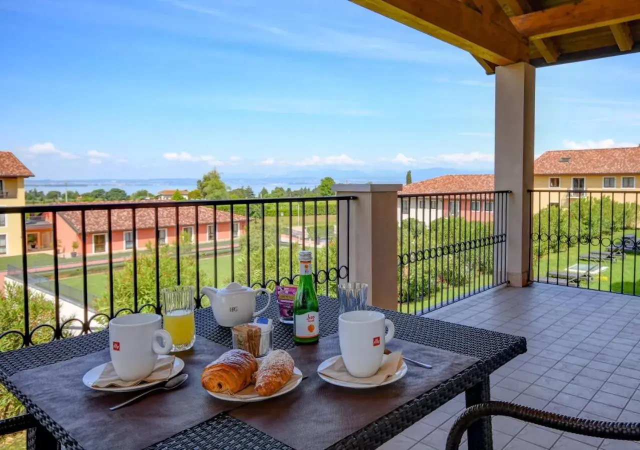 Balcony/Terrace in TH Lazise - Hotel Parchi Del Garda