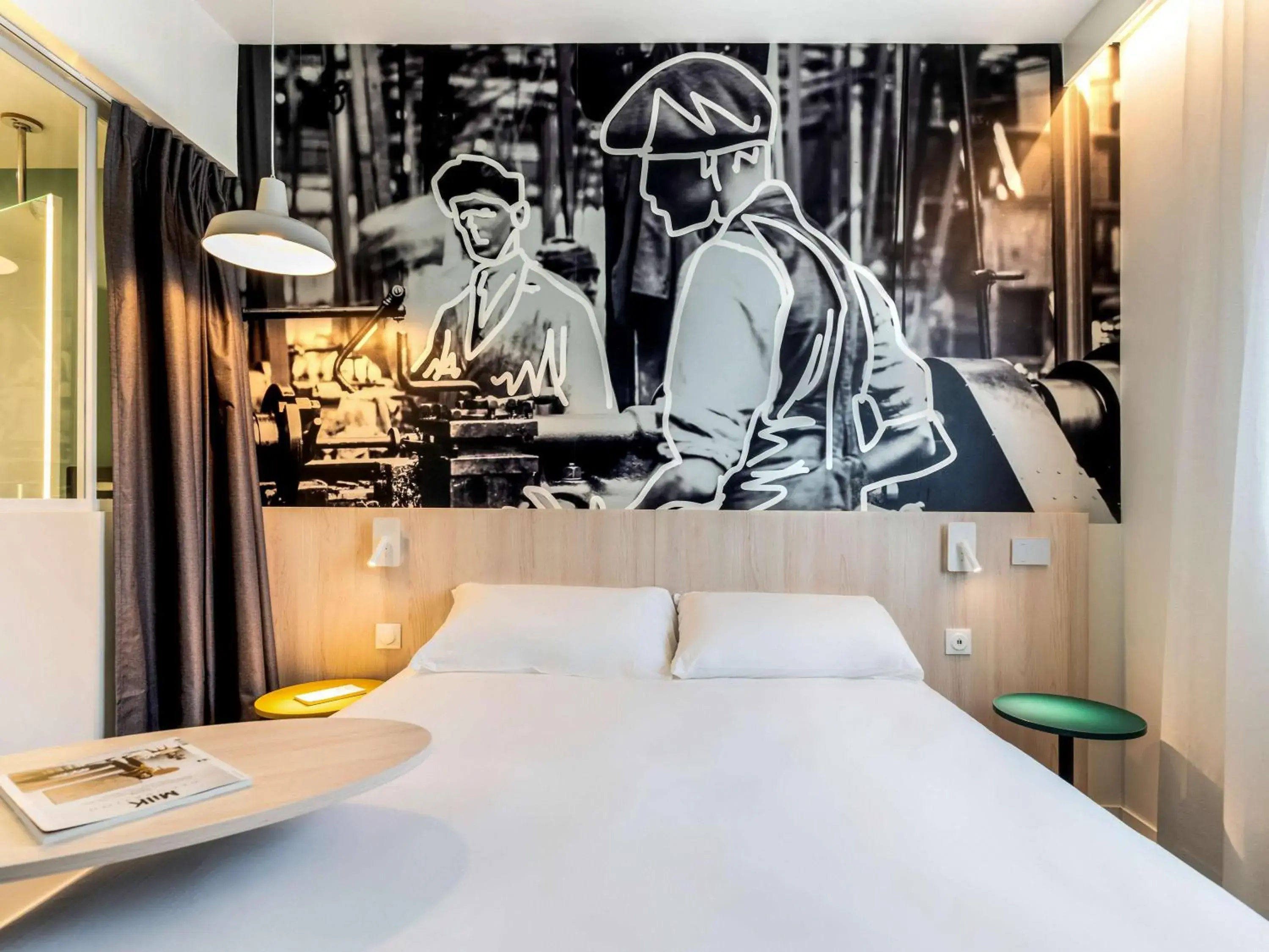 Photo of the whole room, Bed in ibis Styles Limoges Centre Photo of the whole room, Bed in ibis Styles Limoges Centre