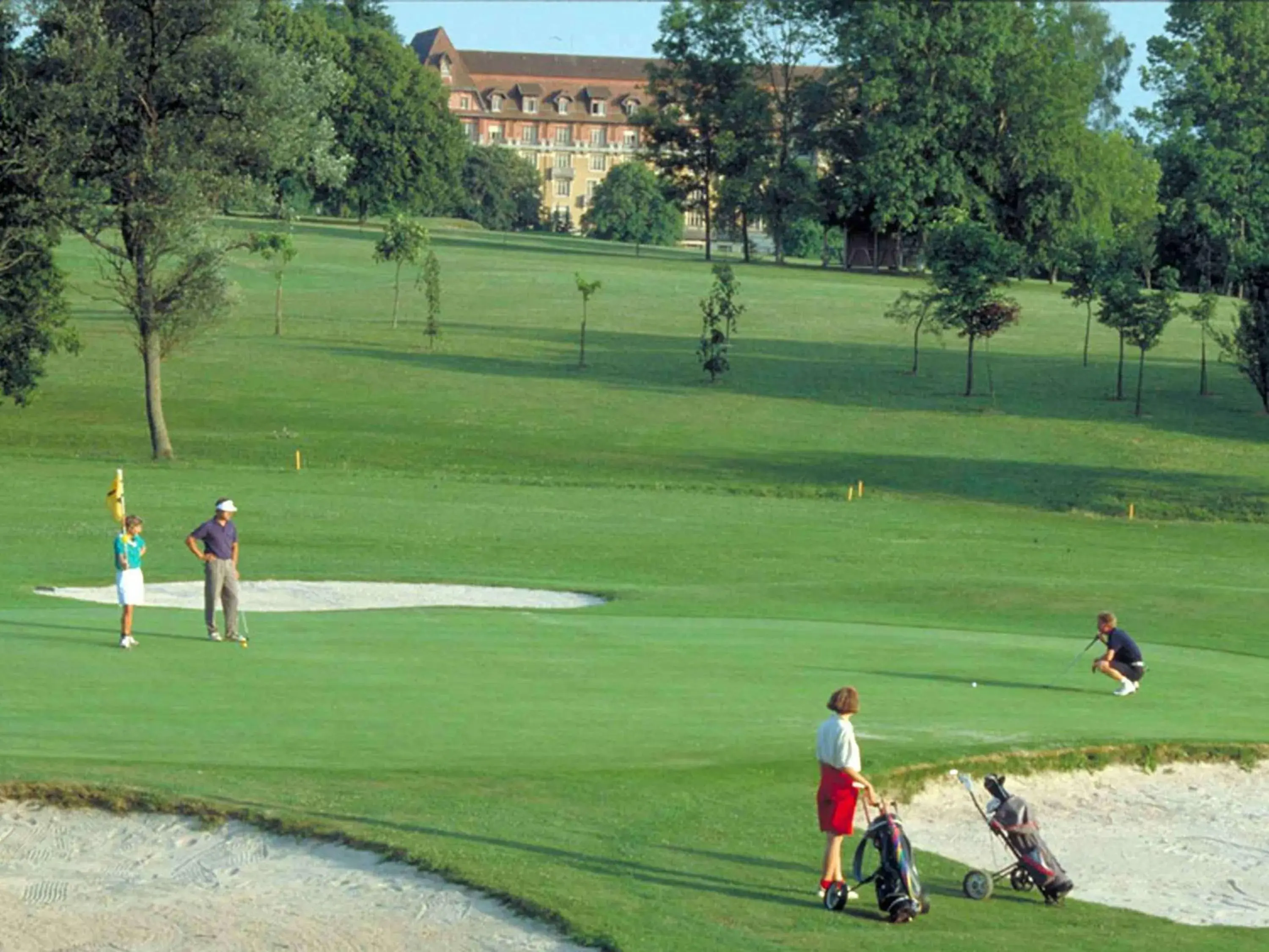 Golfcourse, Golf in Novotel Paris Suresnes Longchamp