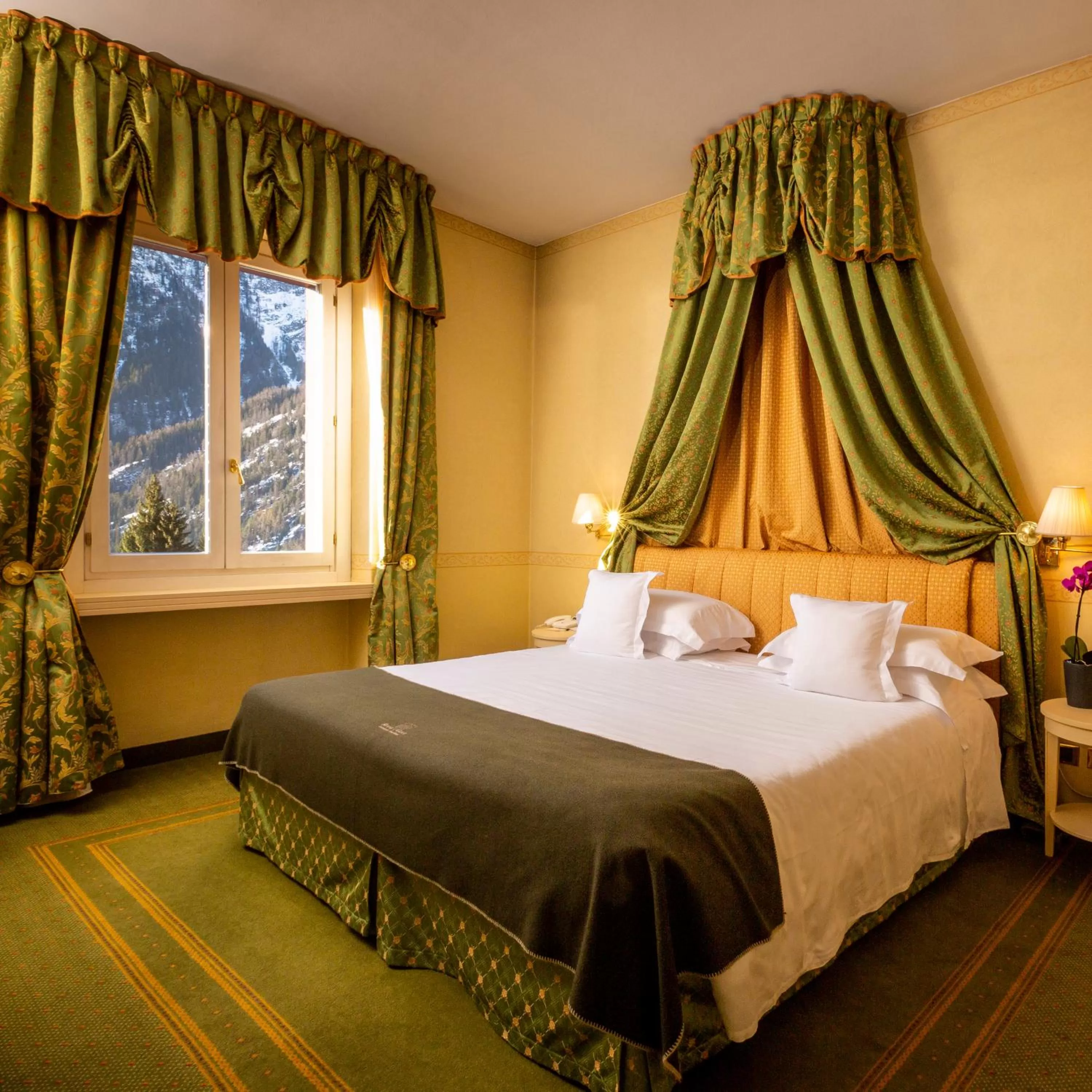 Bed in Grand Hotel Royal E Golf