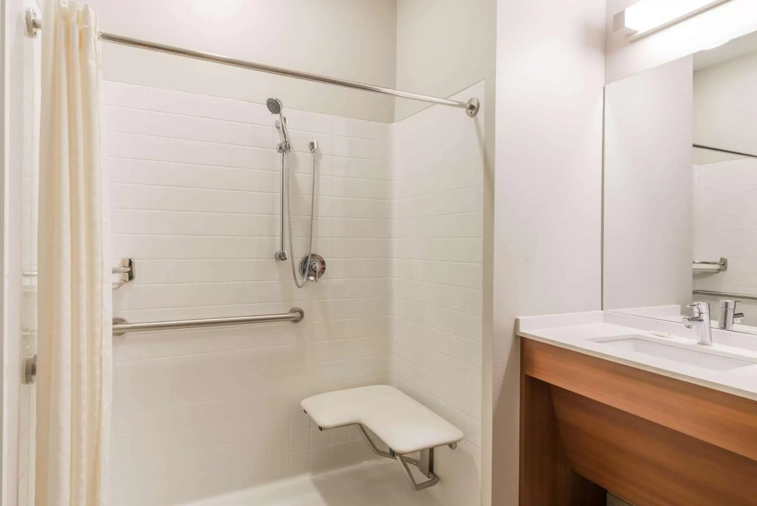Bathroom in Microtel Inn & Suites by Wyndham Altoona